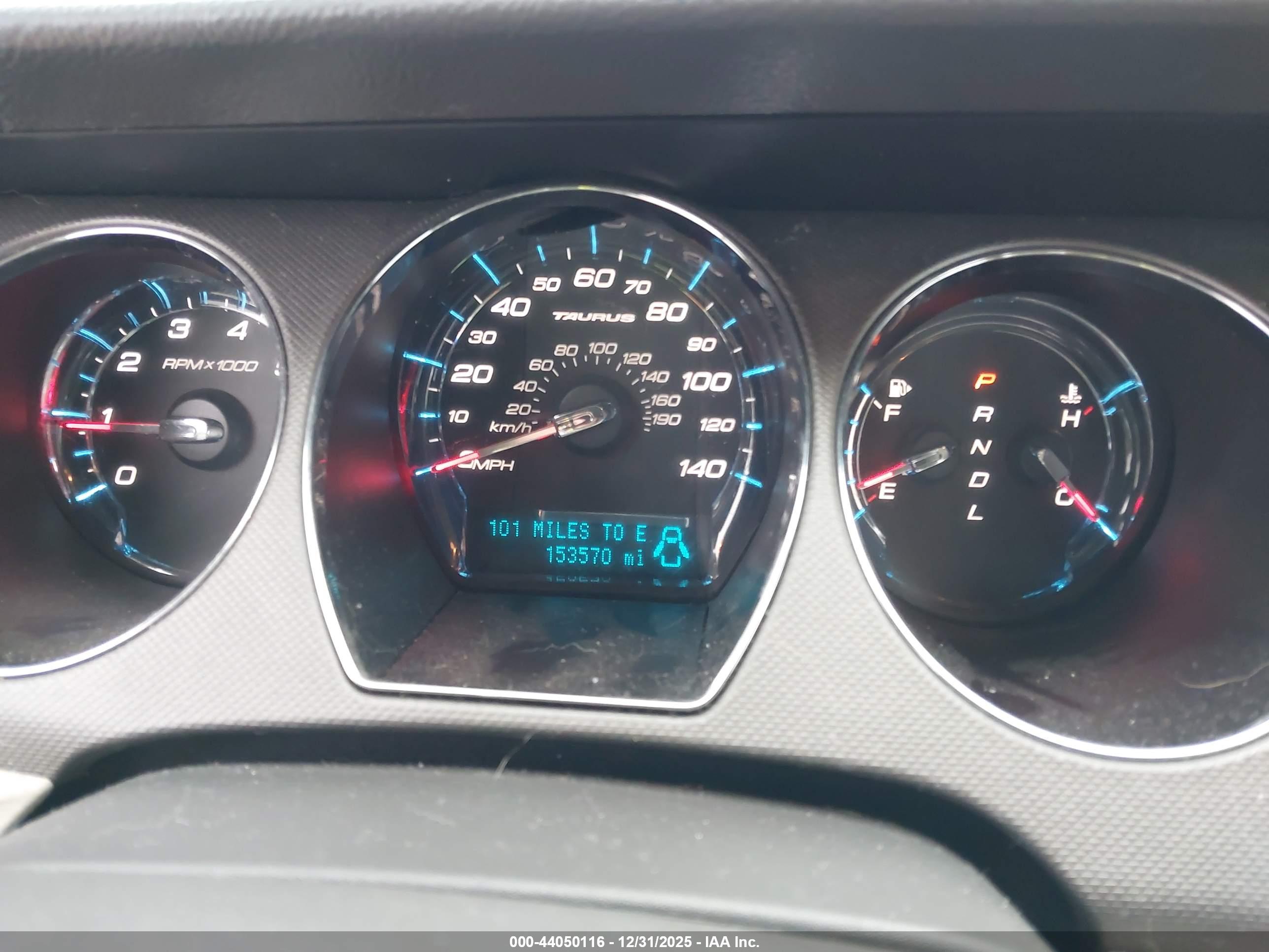 FORD TAURUS image 7