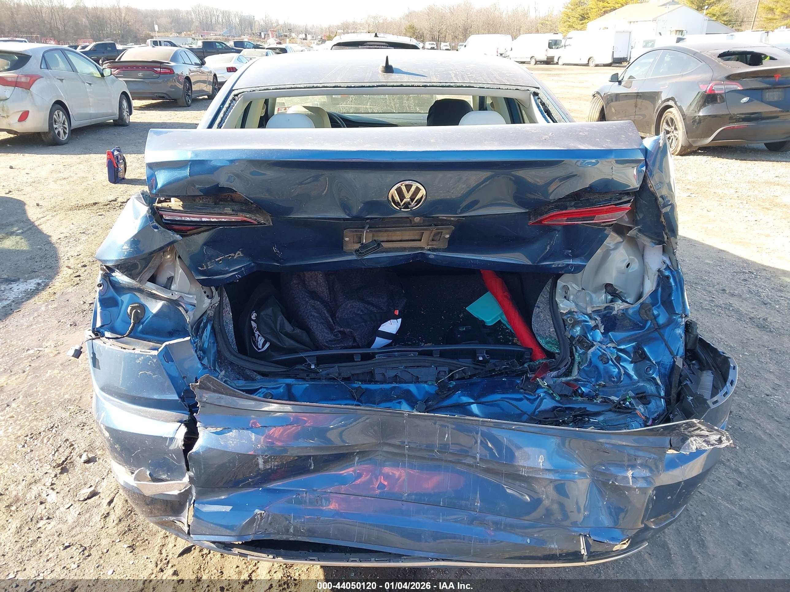VOLKSWAGEN JETTA image 6