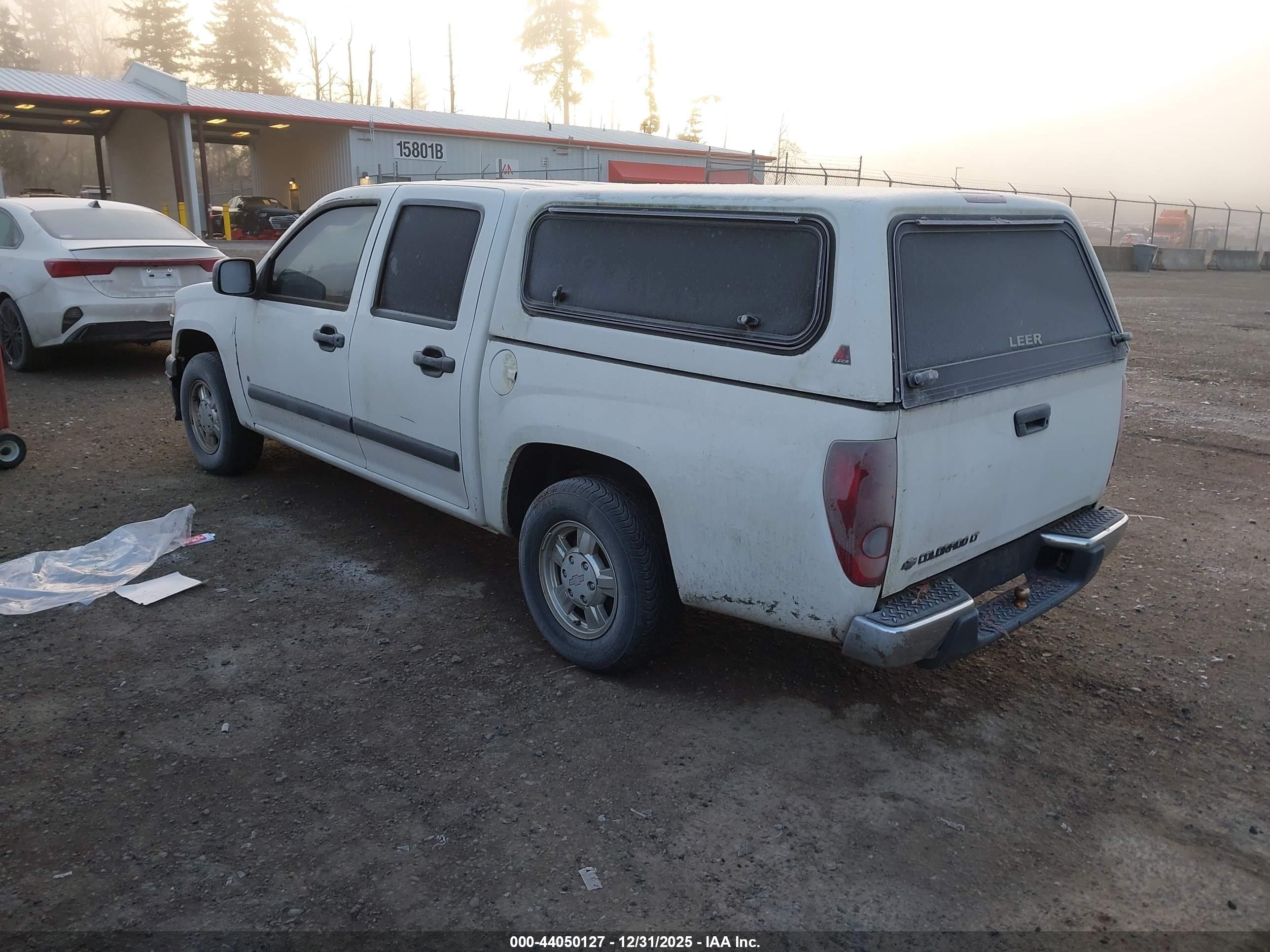 CHEVROLET COLORADO image 3