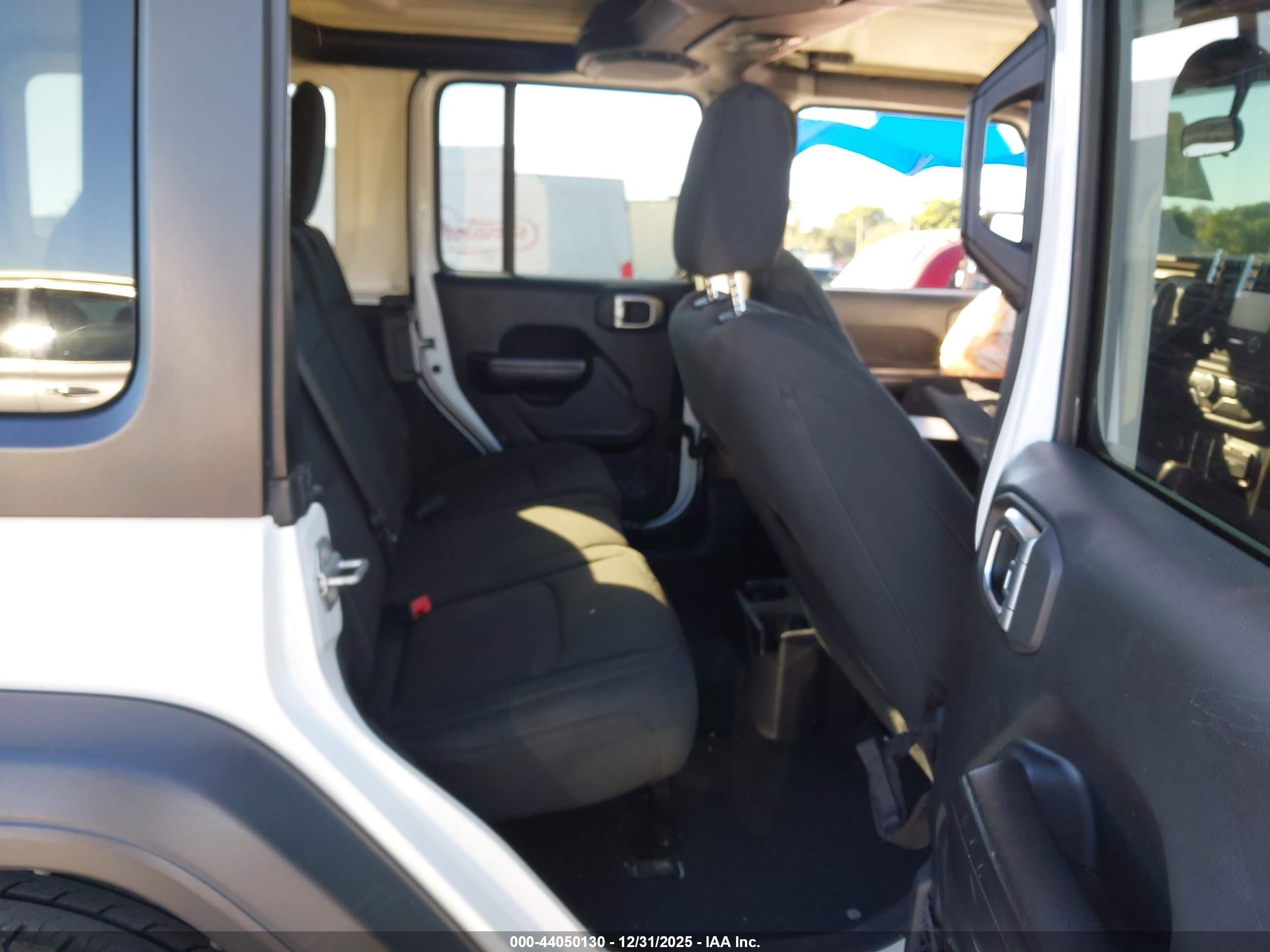 JEEP WRANGLER image 8