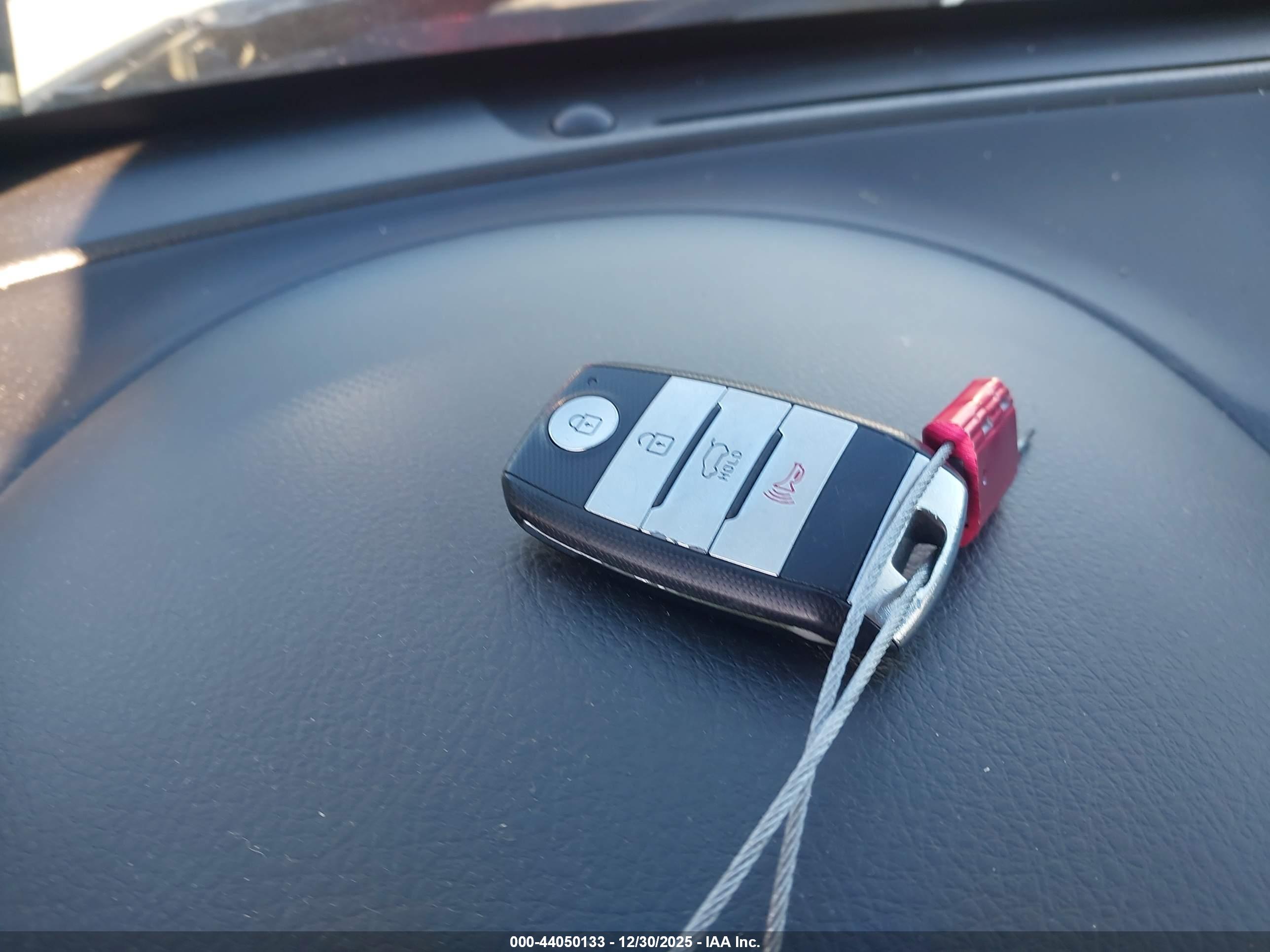 KIA SORENTO image 11