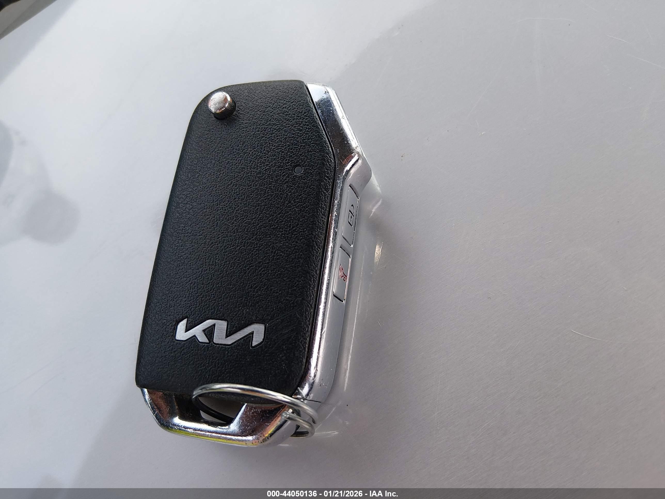 KIA SPORTAGE image 11