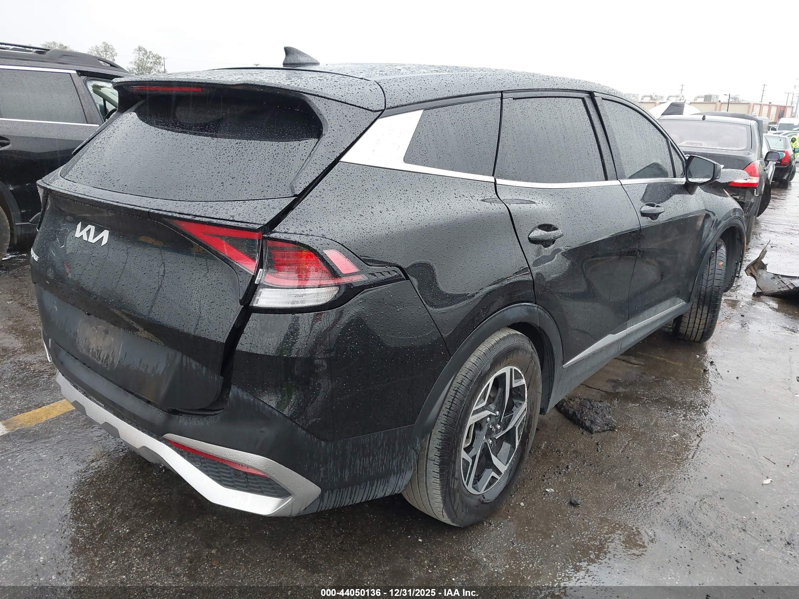 KIA SPORTAGE image 4