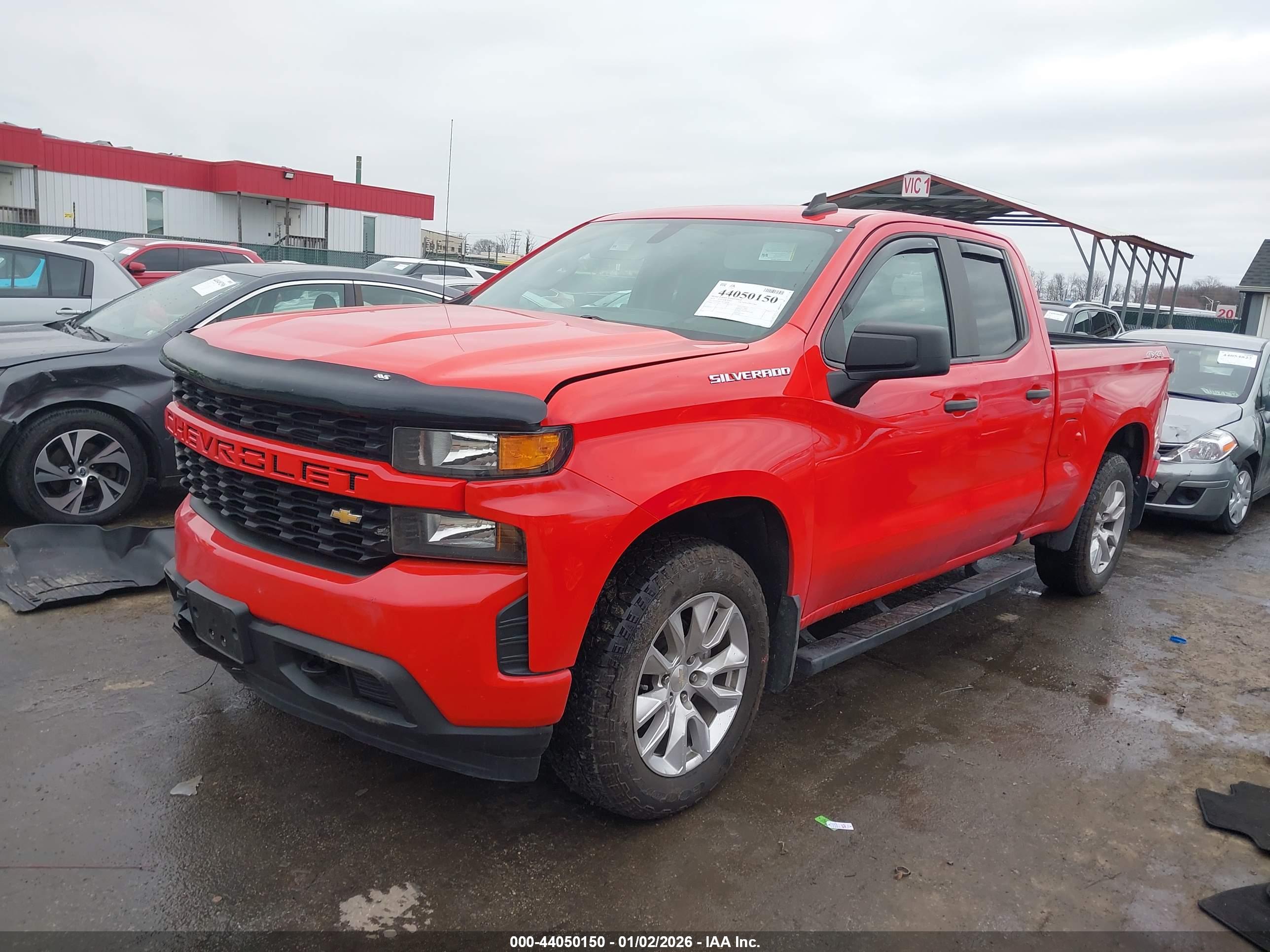 CHEVROLET SILVERADO image 2