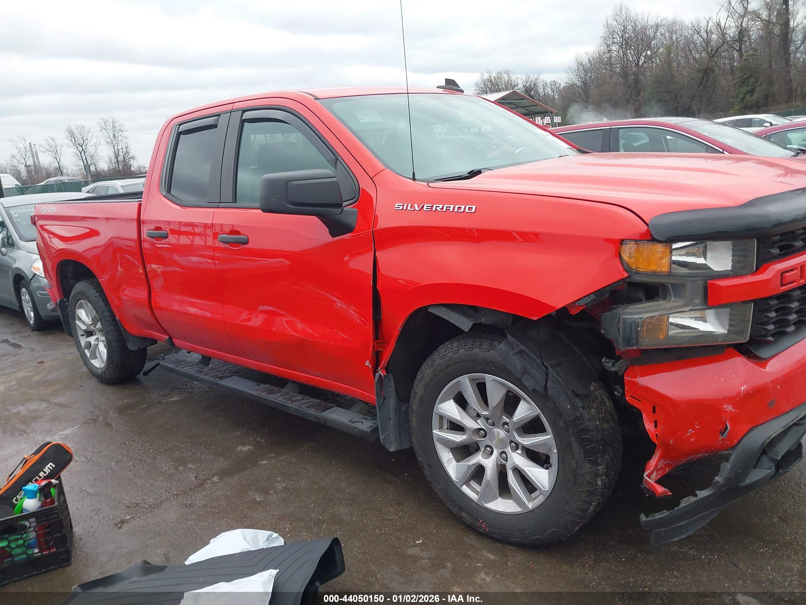 CHEVROLET SILVERADO image 6