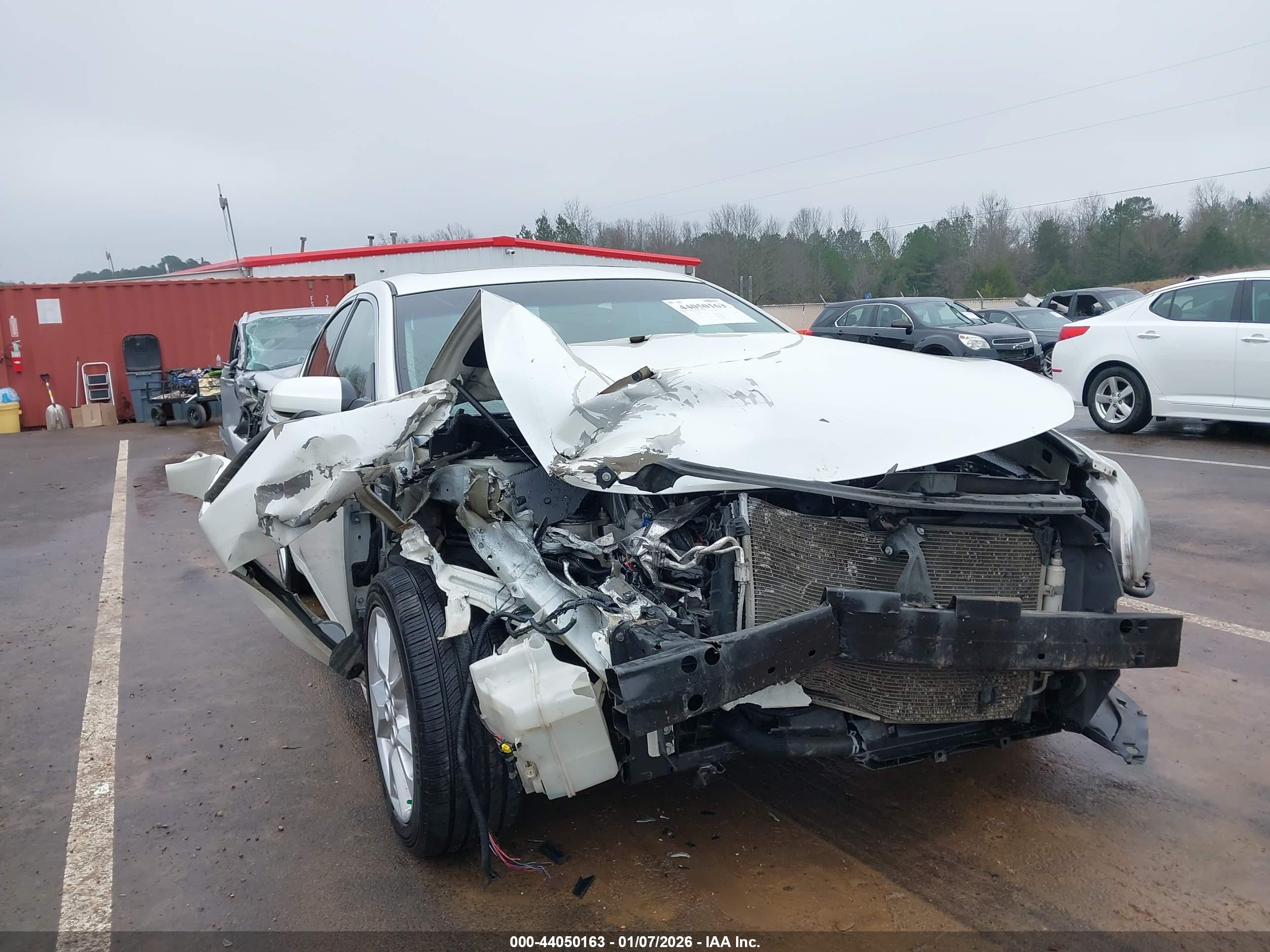NISSAN MAXIMA image 6