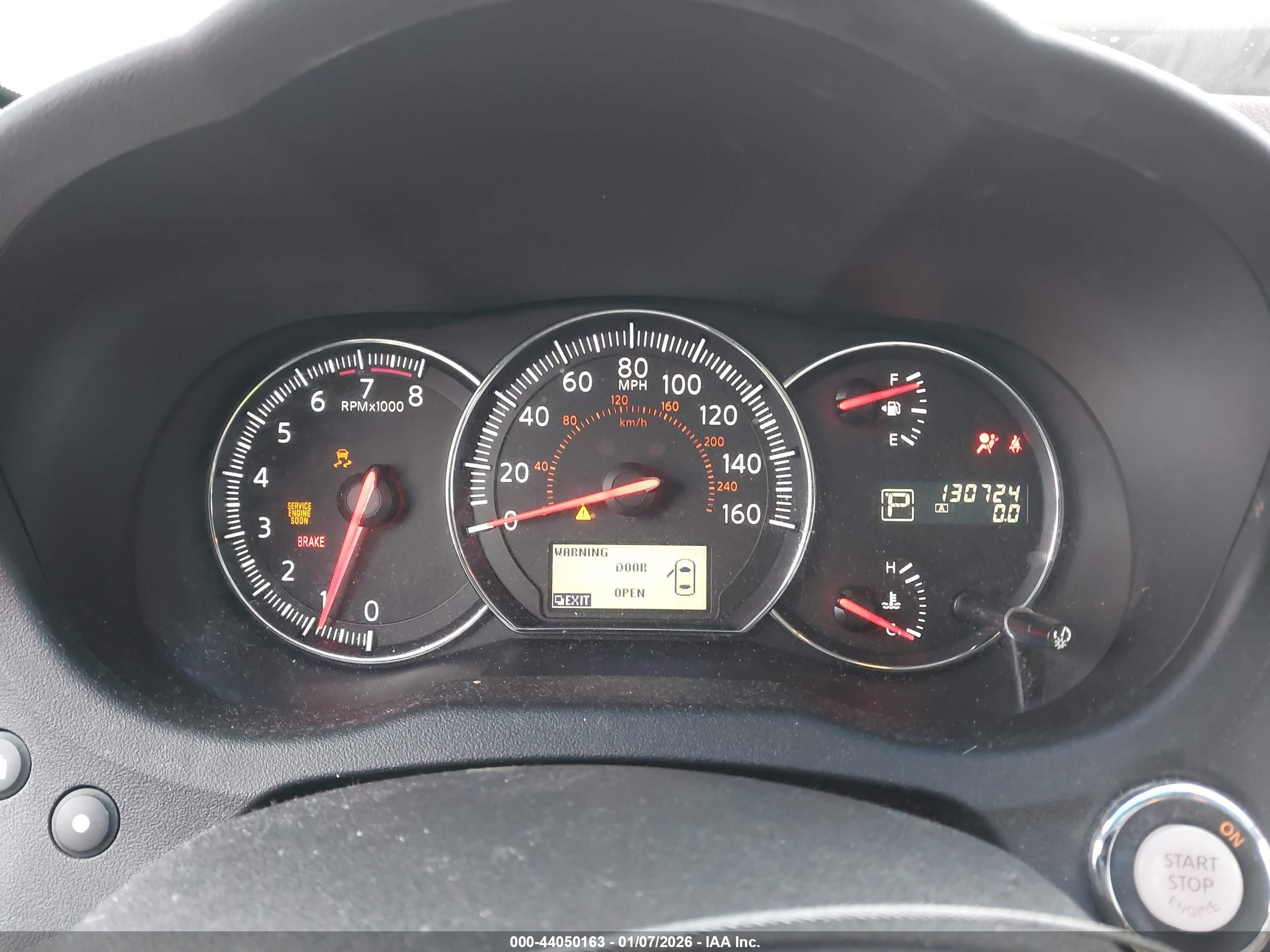 NISSAN MAXIMA image 7