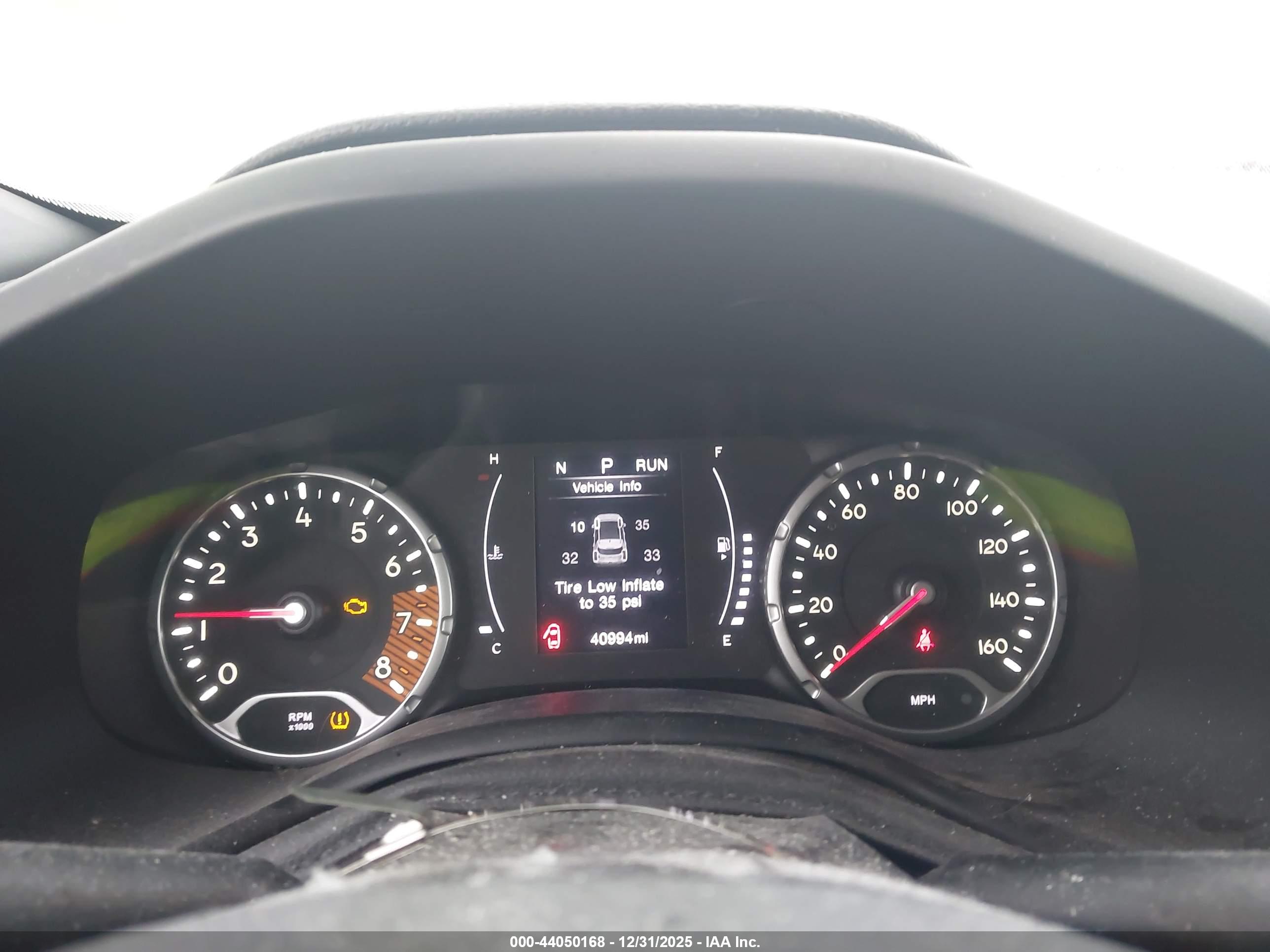 JEEP RENEGADE image 7