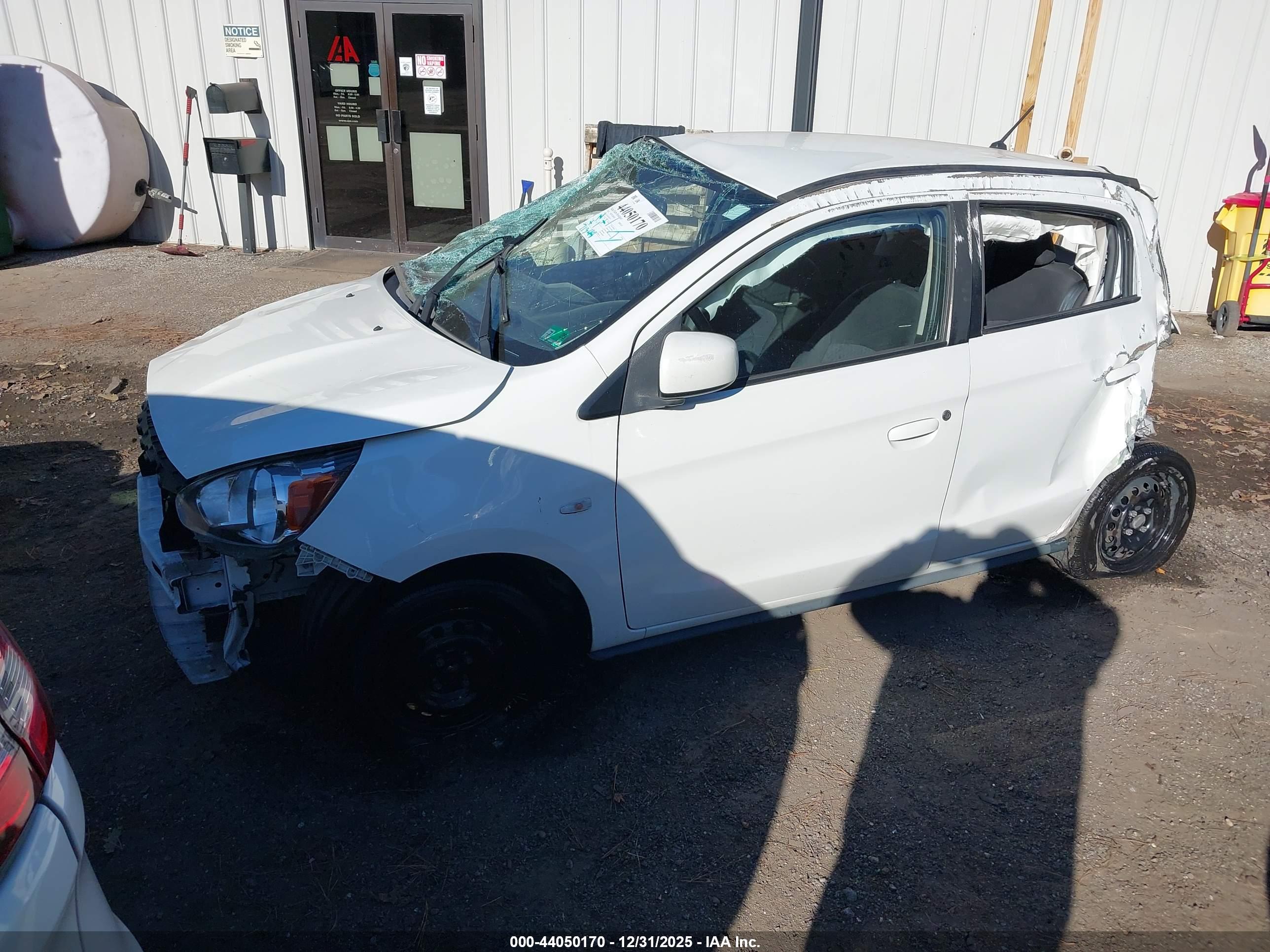 MITSUBISHI MIRAGE image 2