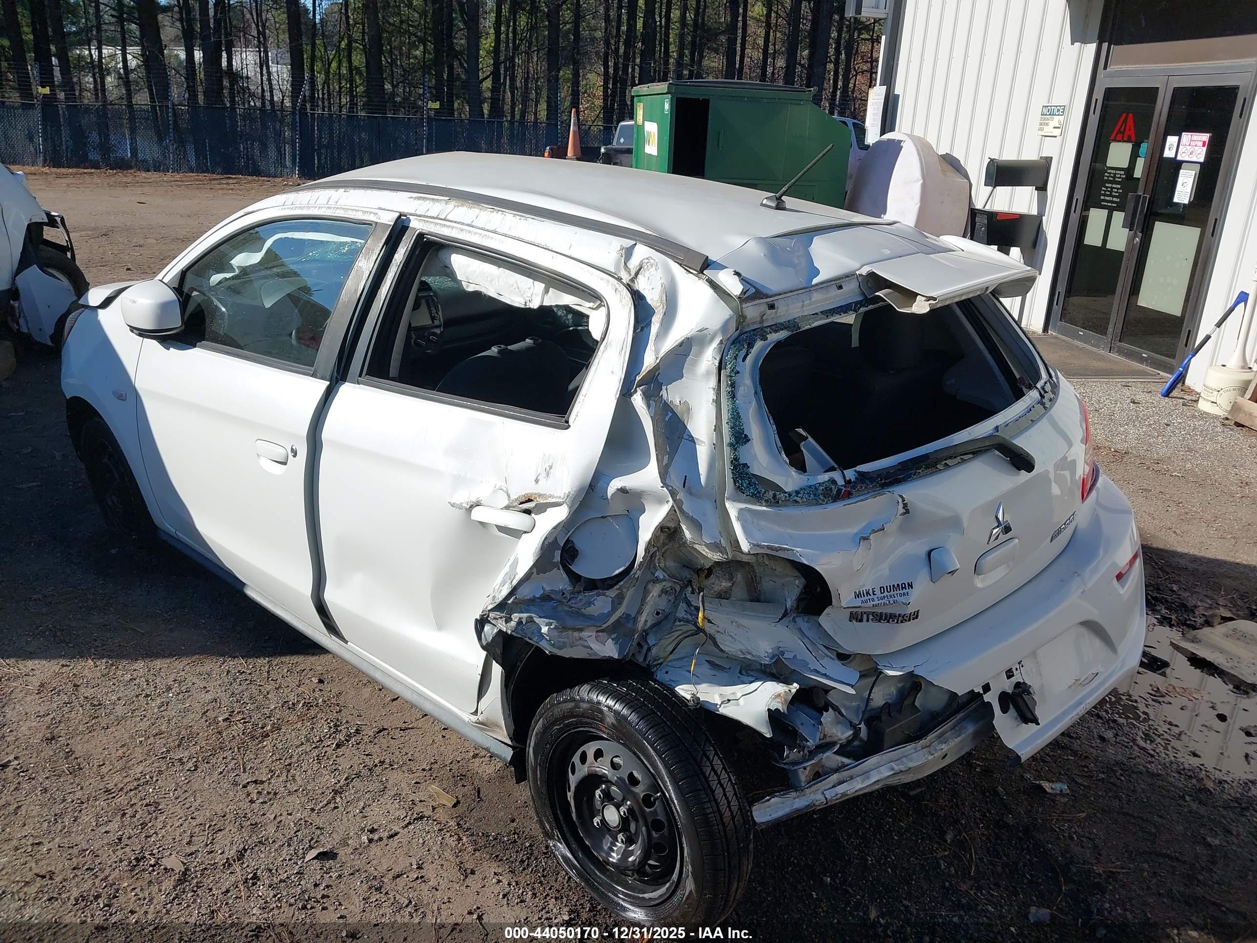 MITSUBISHI MIRAGE image 3