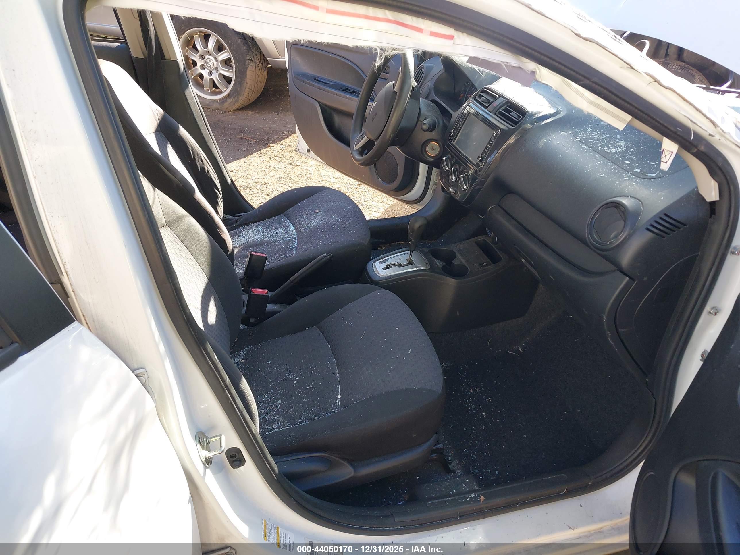 MITSUBISHI MIRAGE image 5
