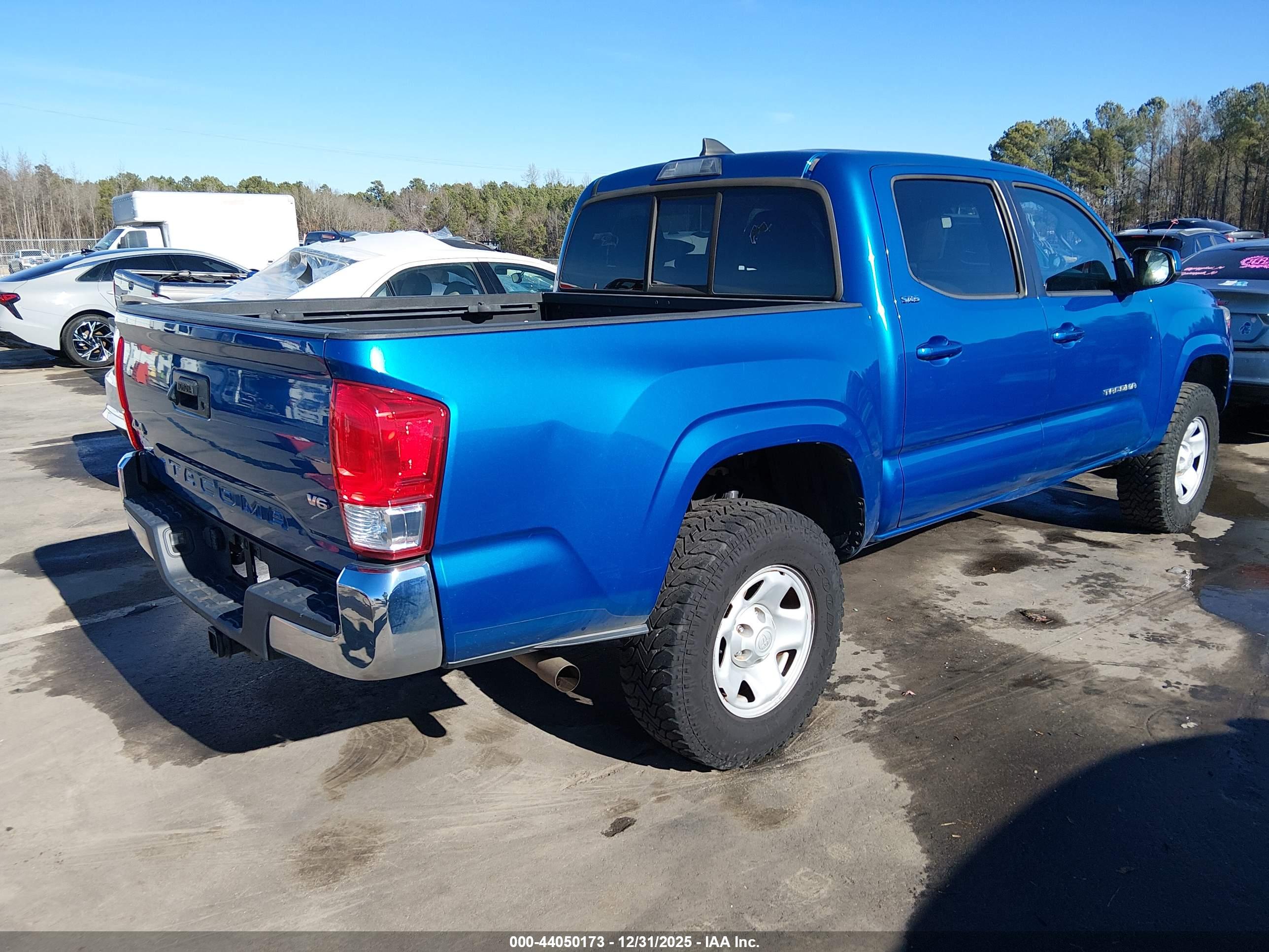 TOYOTA TACOMA image 4