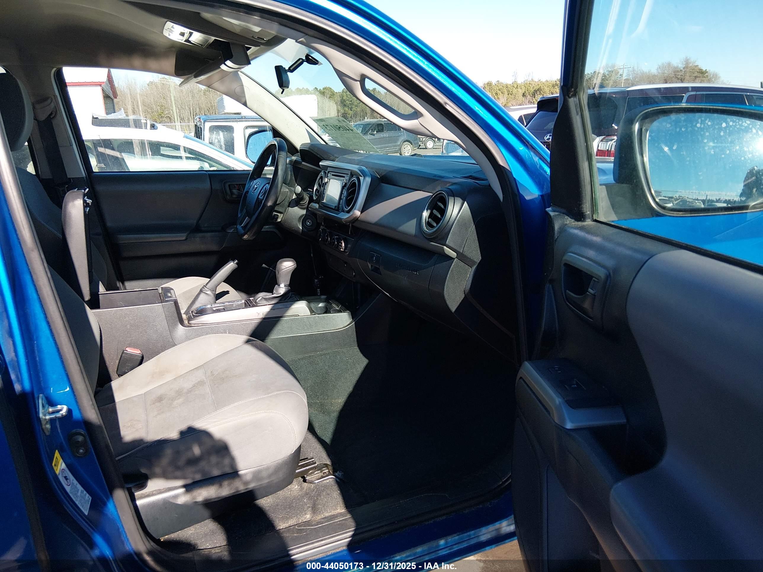 TOYOTA TACOMA image 5