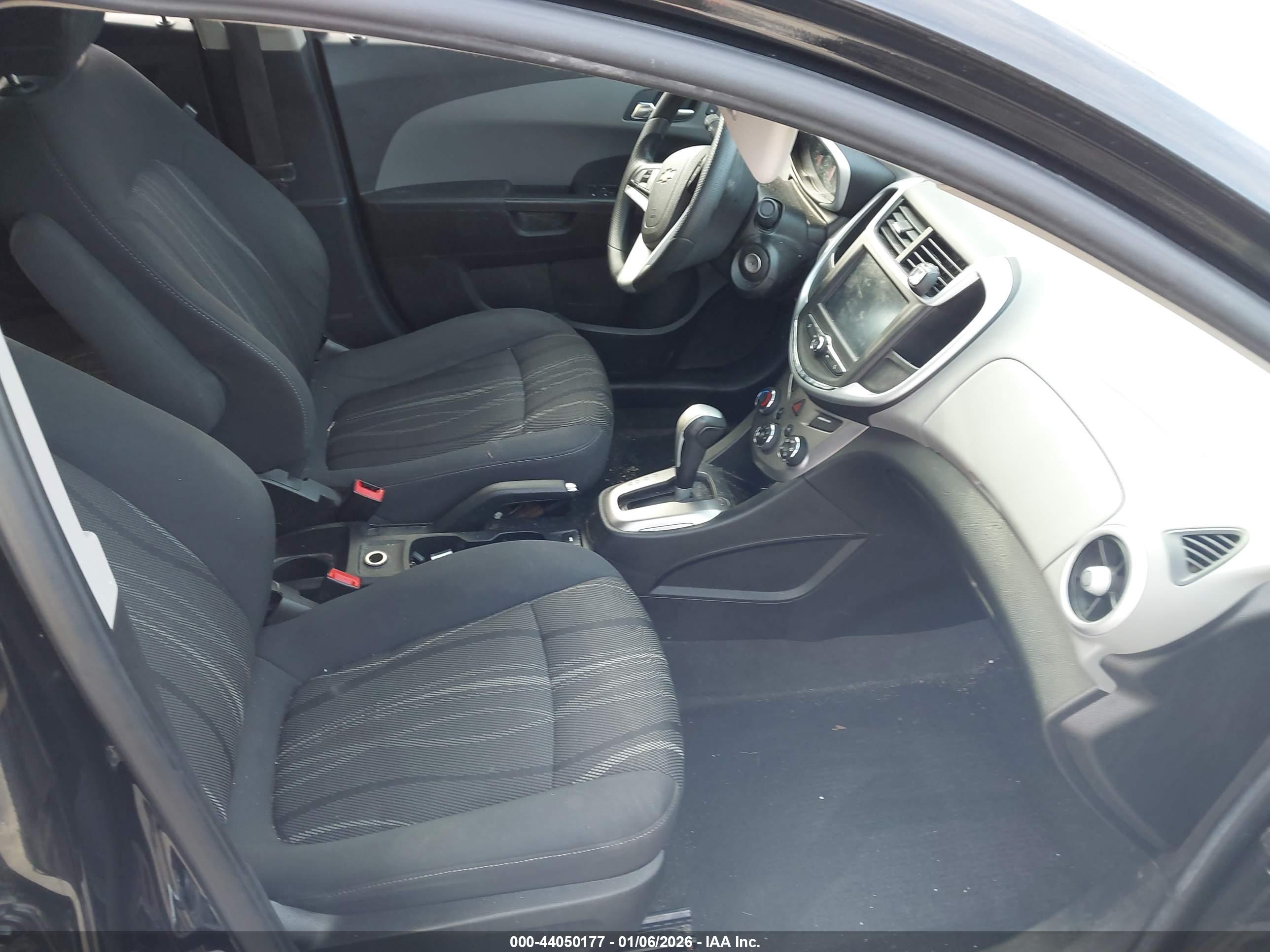 CHEVROLET SONIC image 5