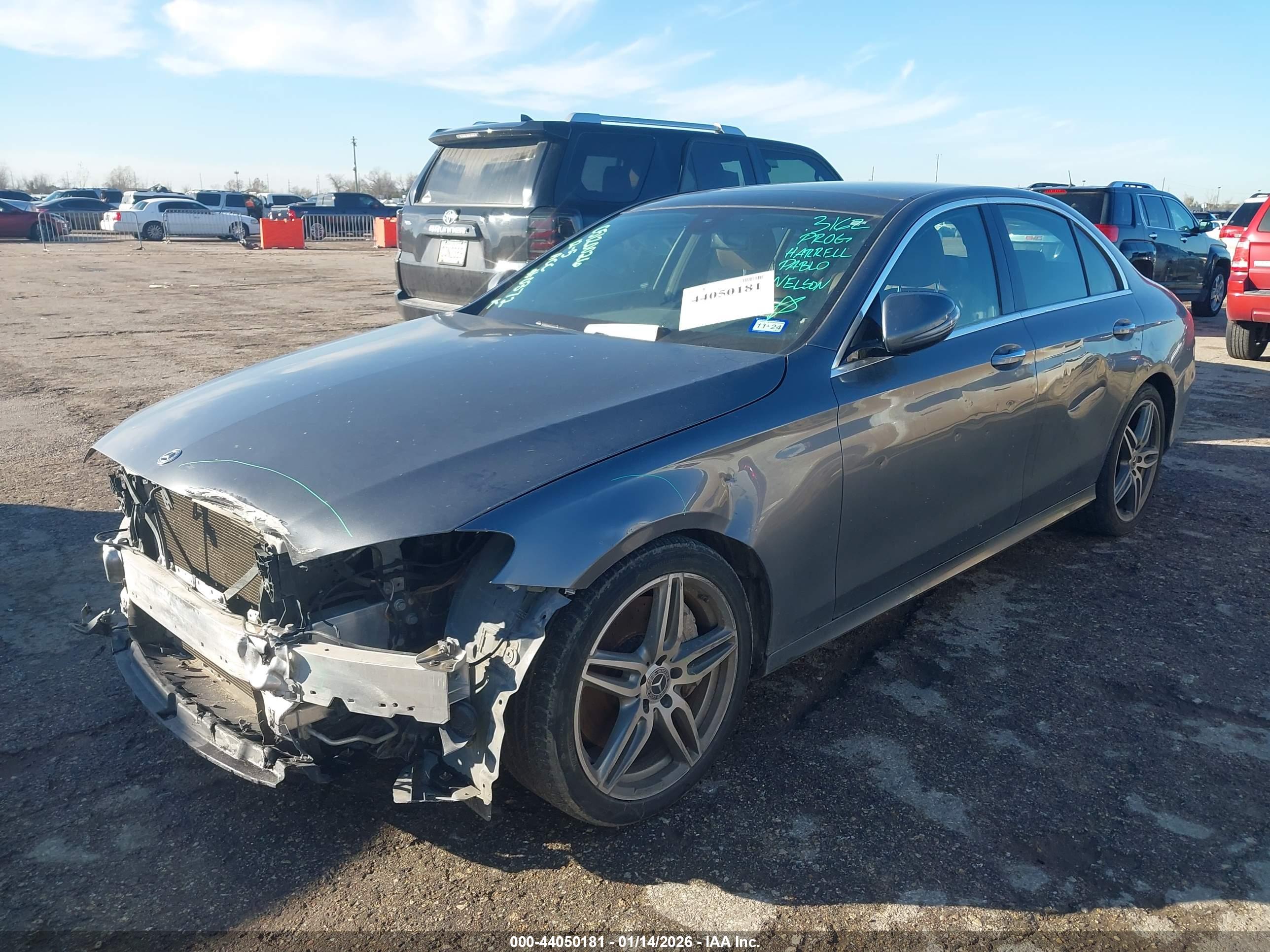 MERCEDES-BENZ E image 2