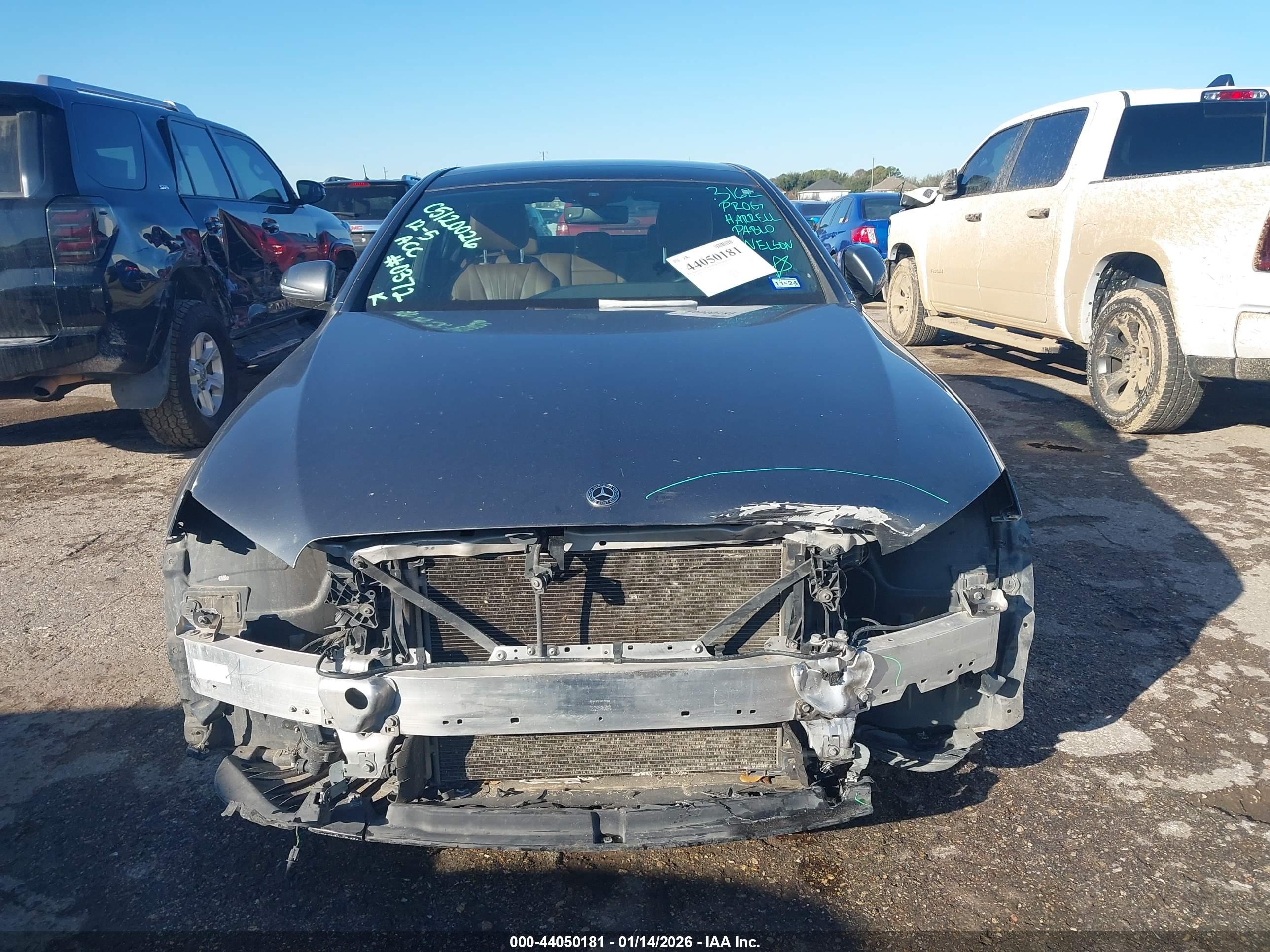 MERCEDES-BENZ E image 6