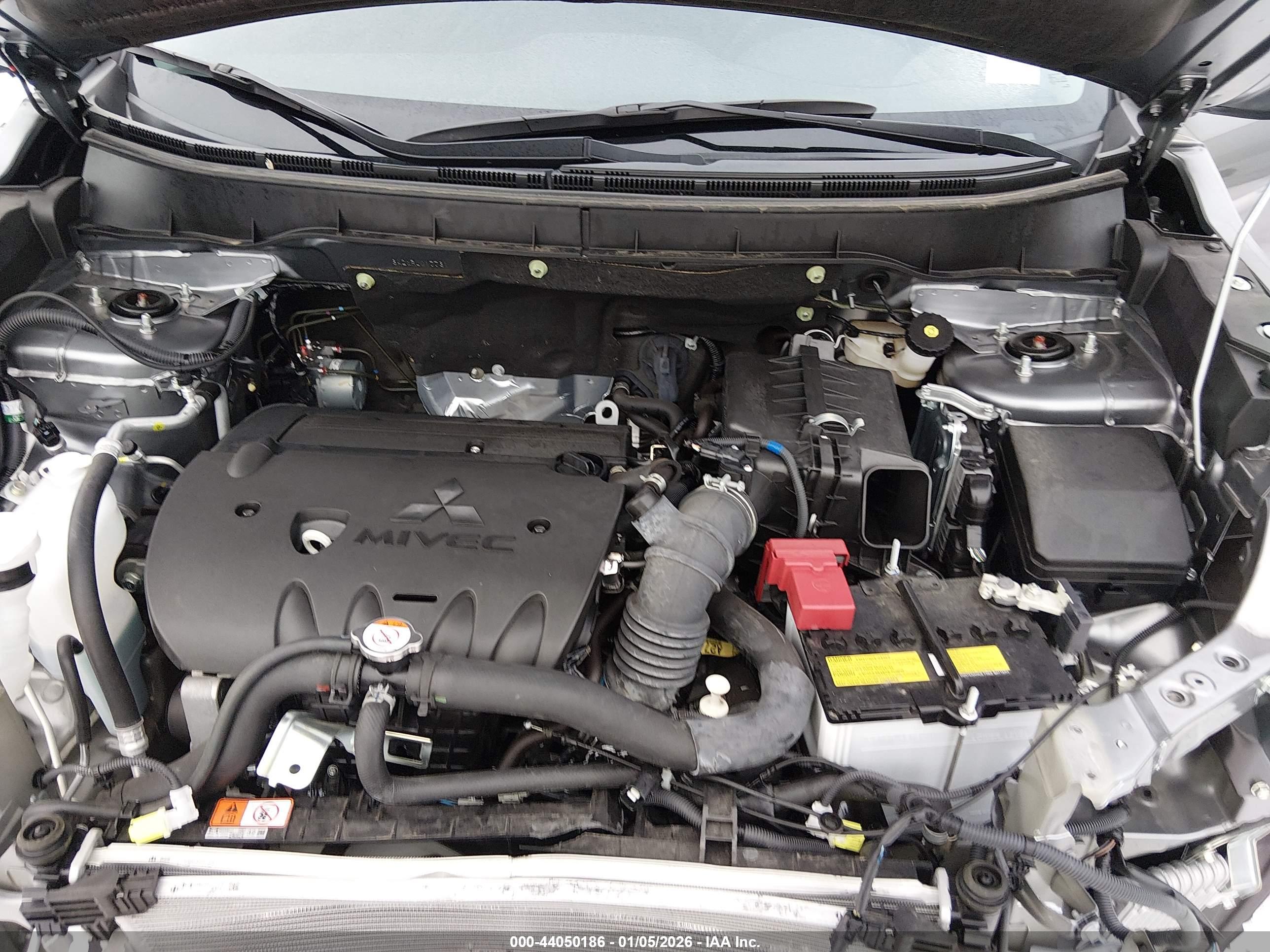 MITSUBISHI OUTLANDER image 10