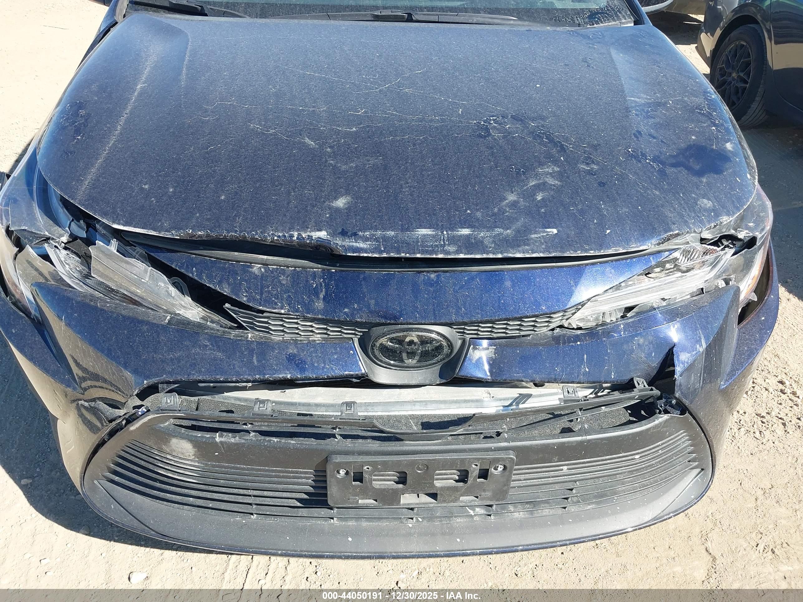 TOYOTA COROLLA image 6