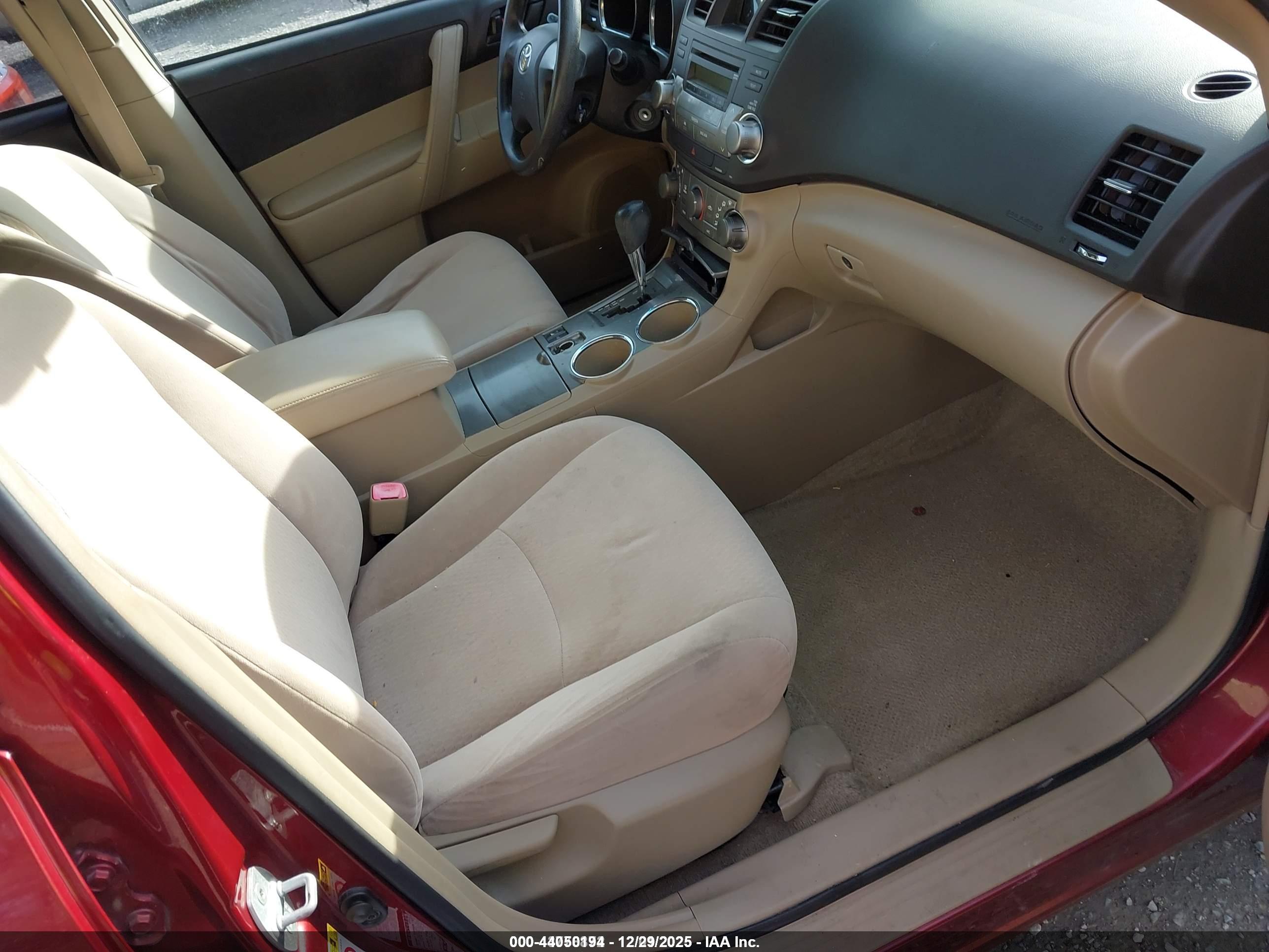 TOYOTA HIGHLANDER image 5