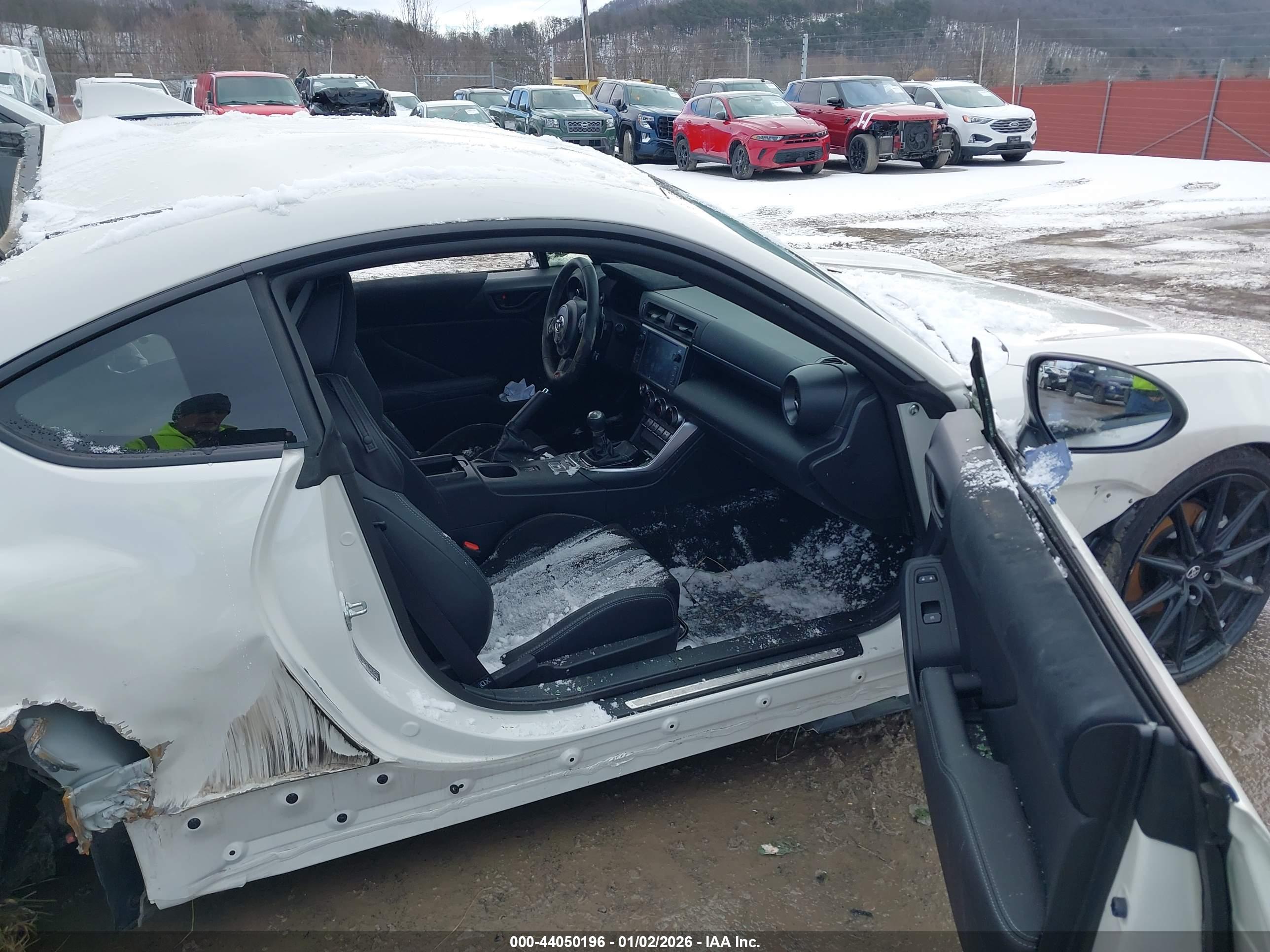 TOYOTA GR86 image 5