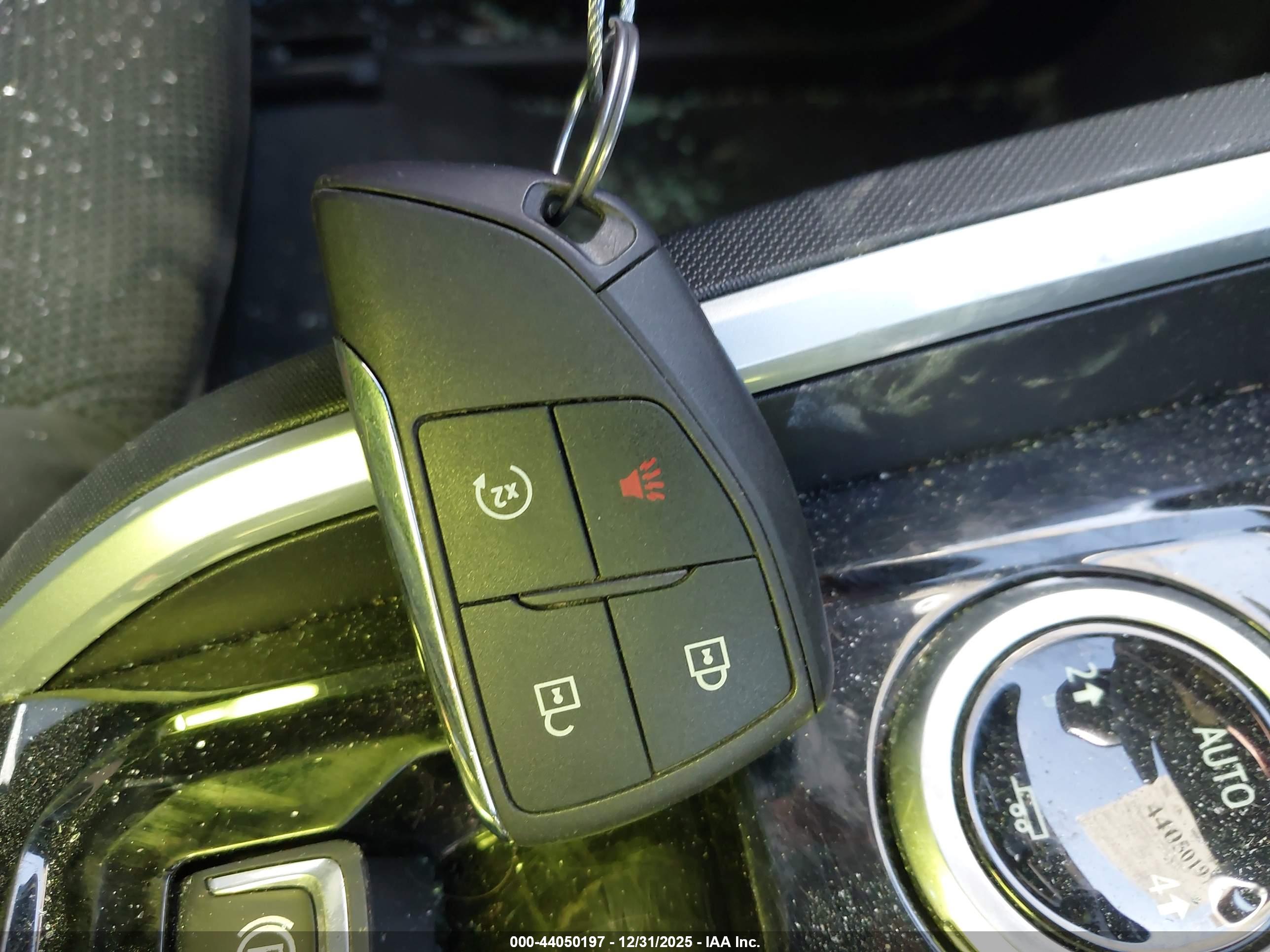 CHEVROLET COLORADO image 11