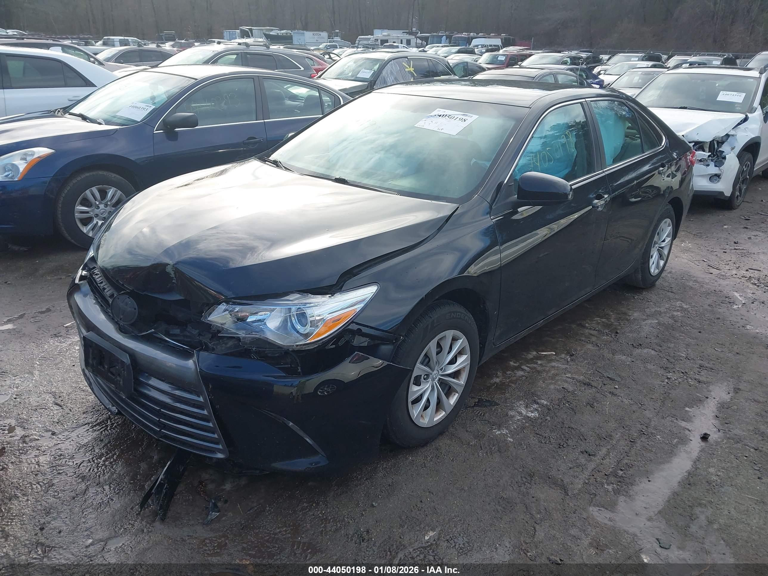 TOYOTA CAMRY image 2