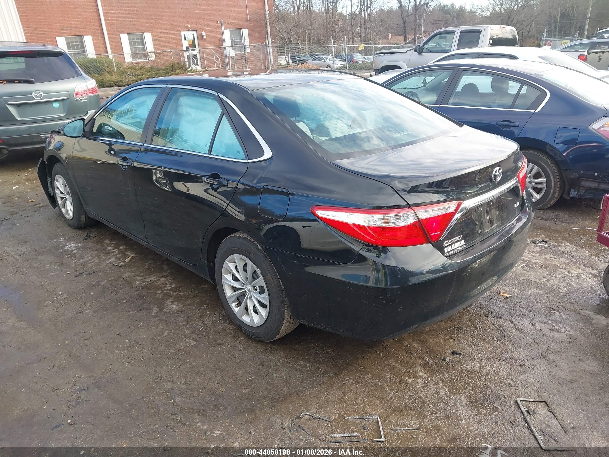 TOYOTA CAMRY image 3
