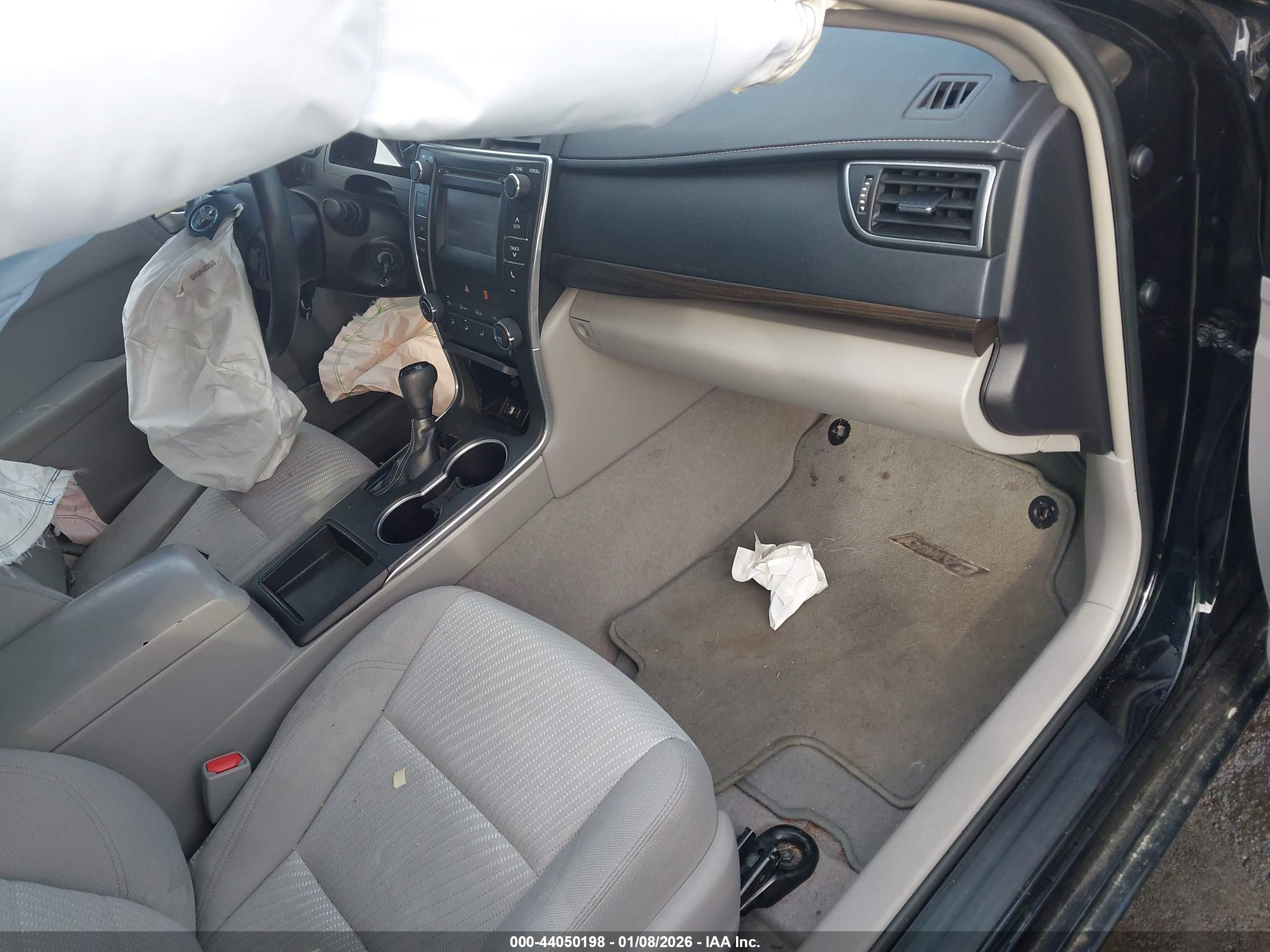 TOYOTA CAMRY image 5