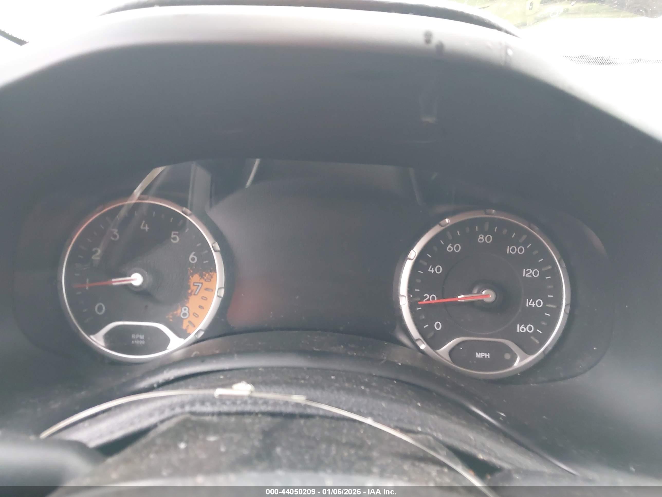 JEEP RENEGADE image 7