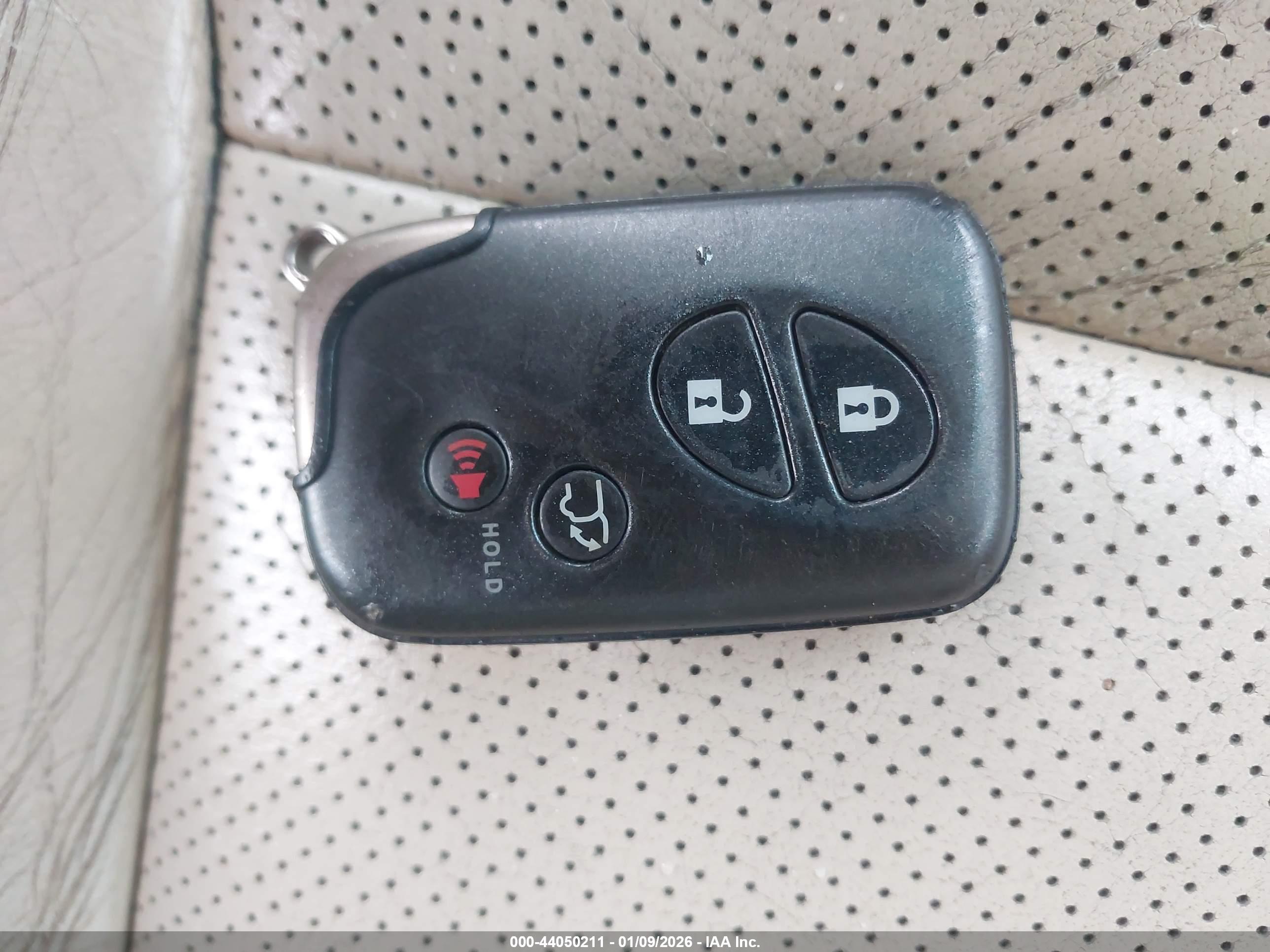 LEXUS RX image 11