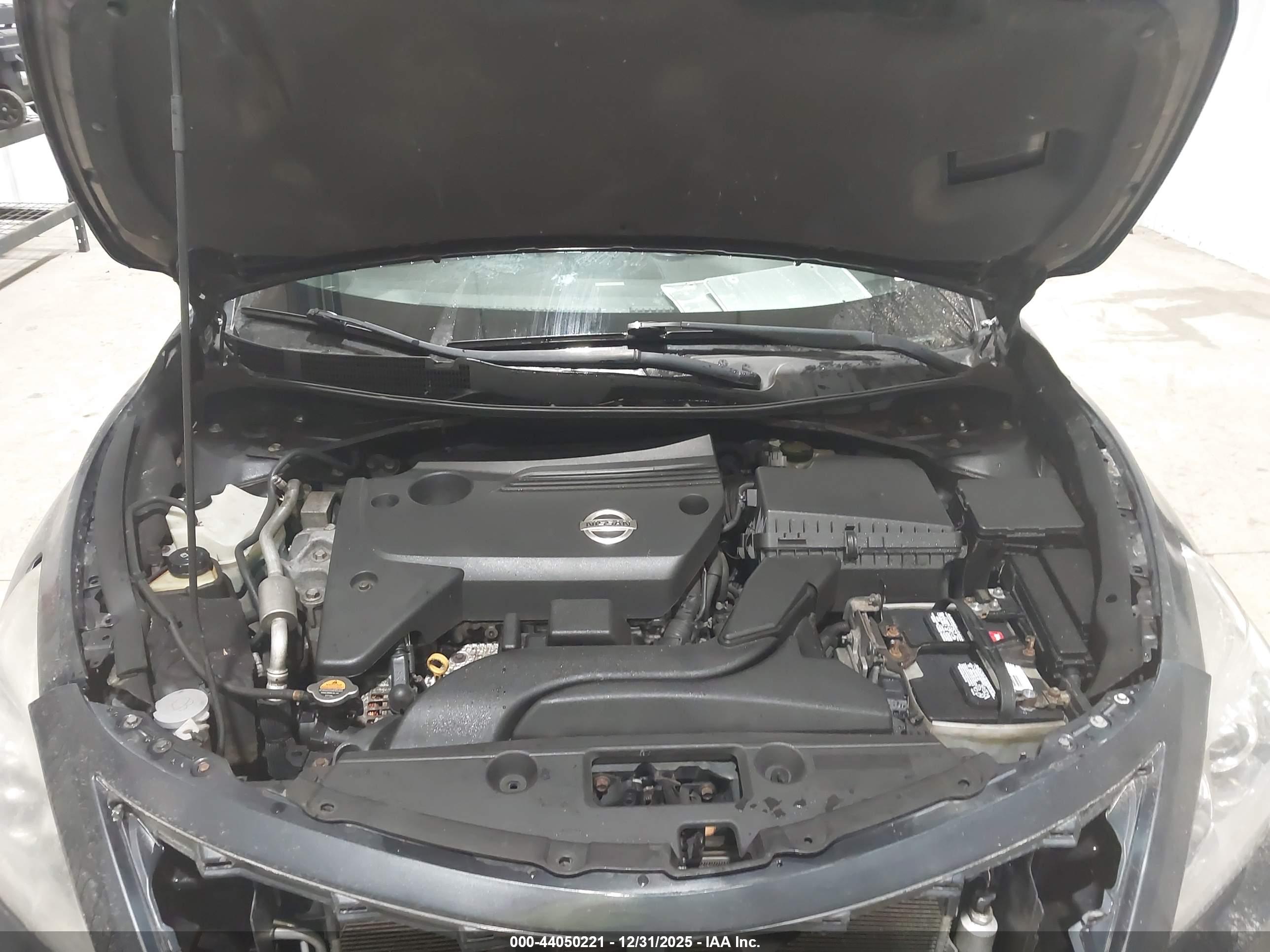 NISSAN ALTIMA image 10