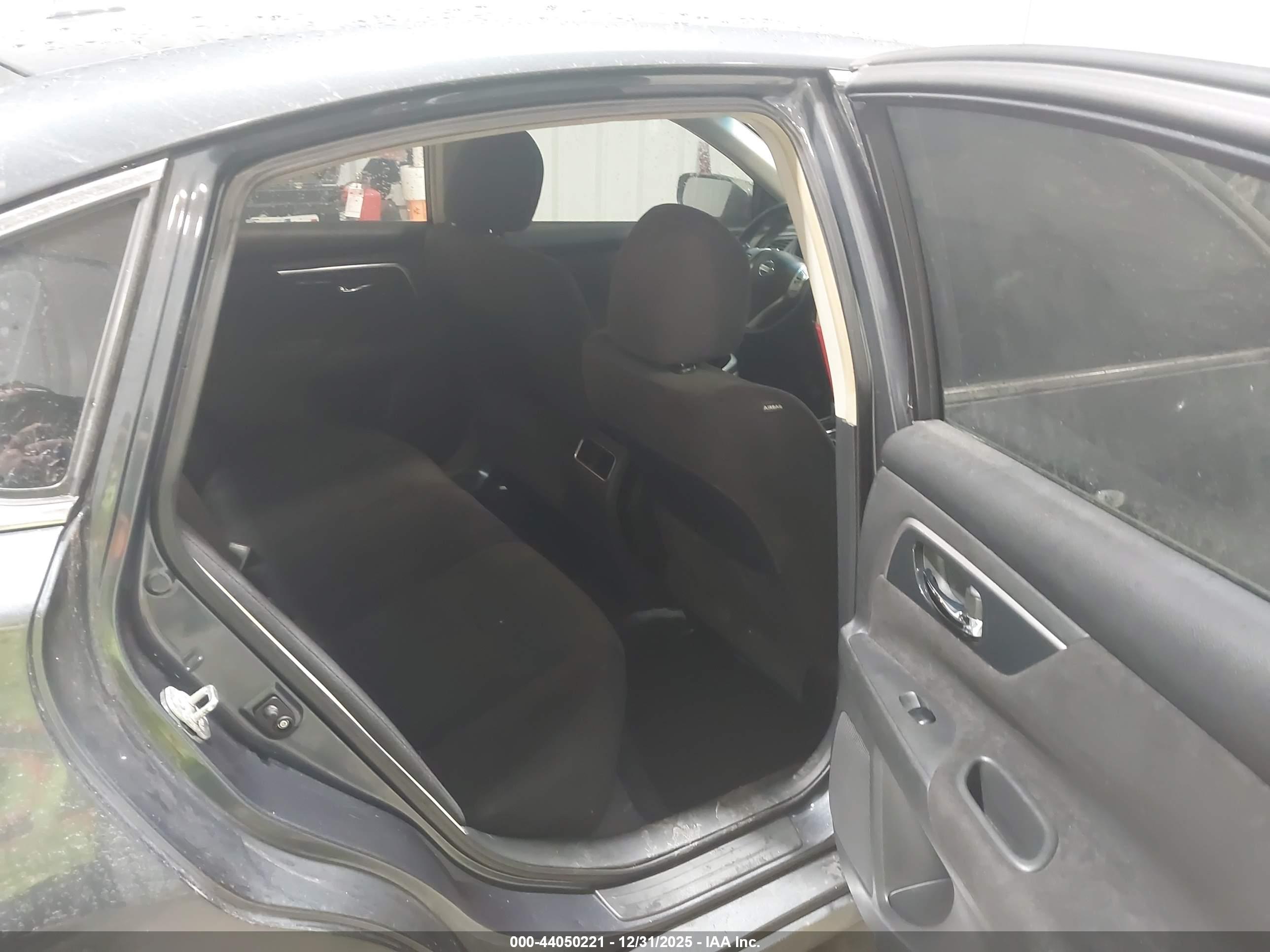 NISSAN ALTIMA image 8