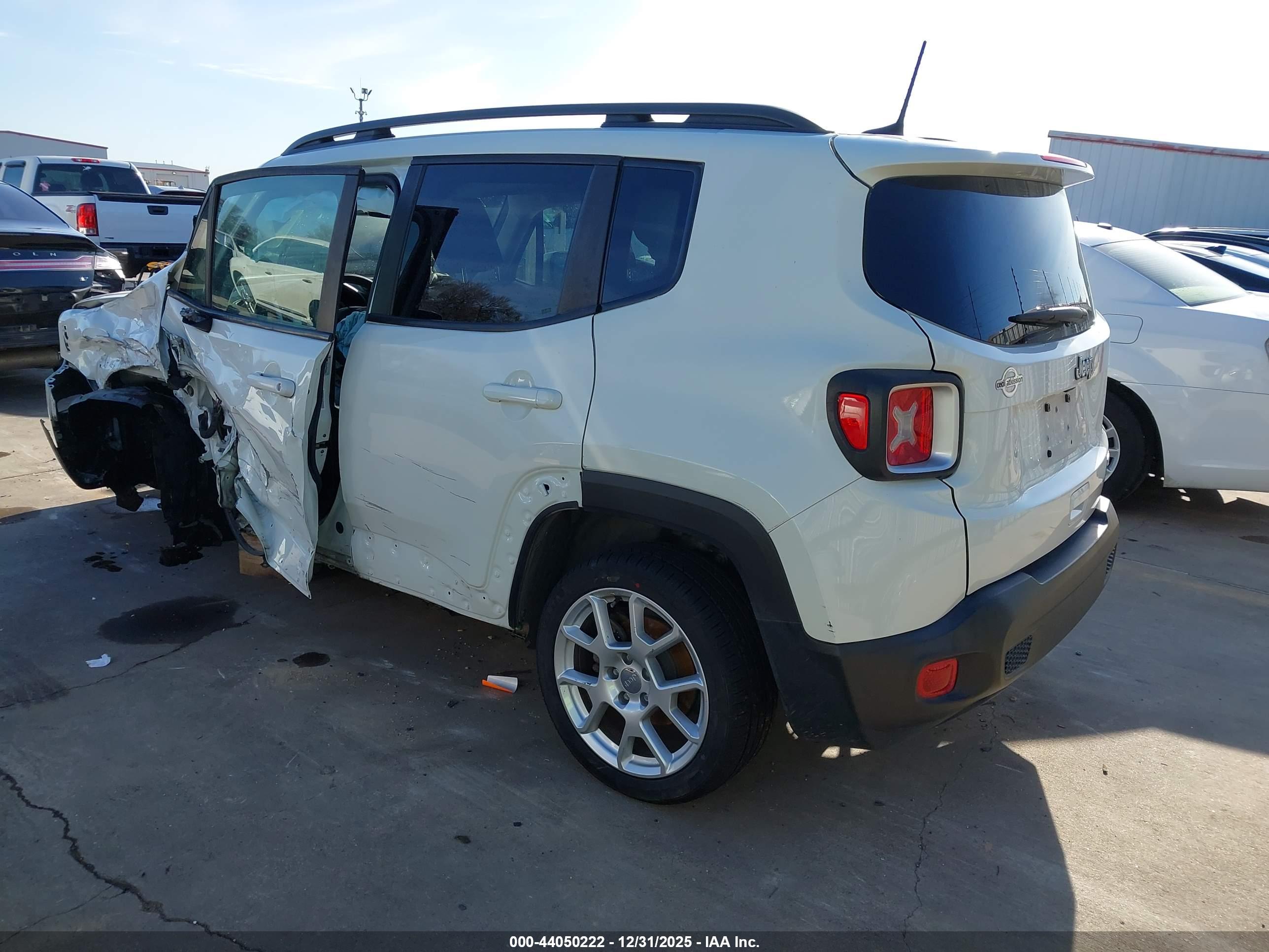 JEEP RENEGADE image 3