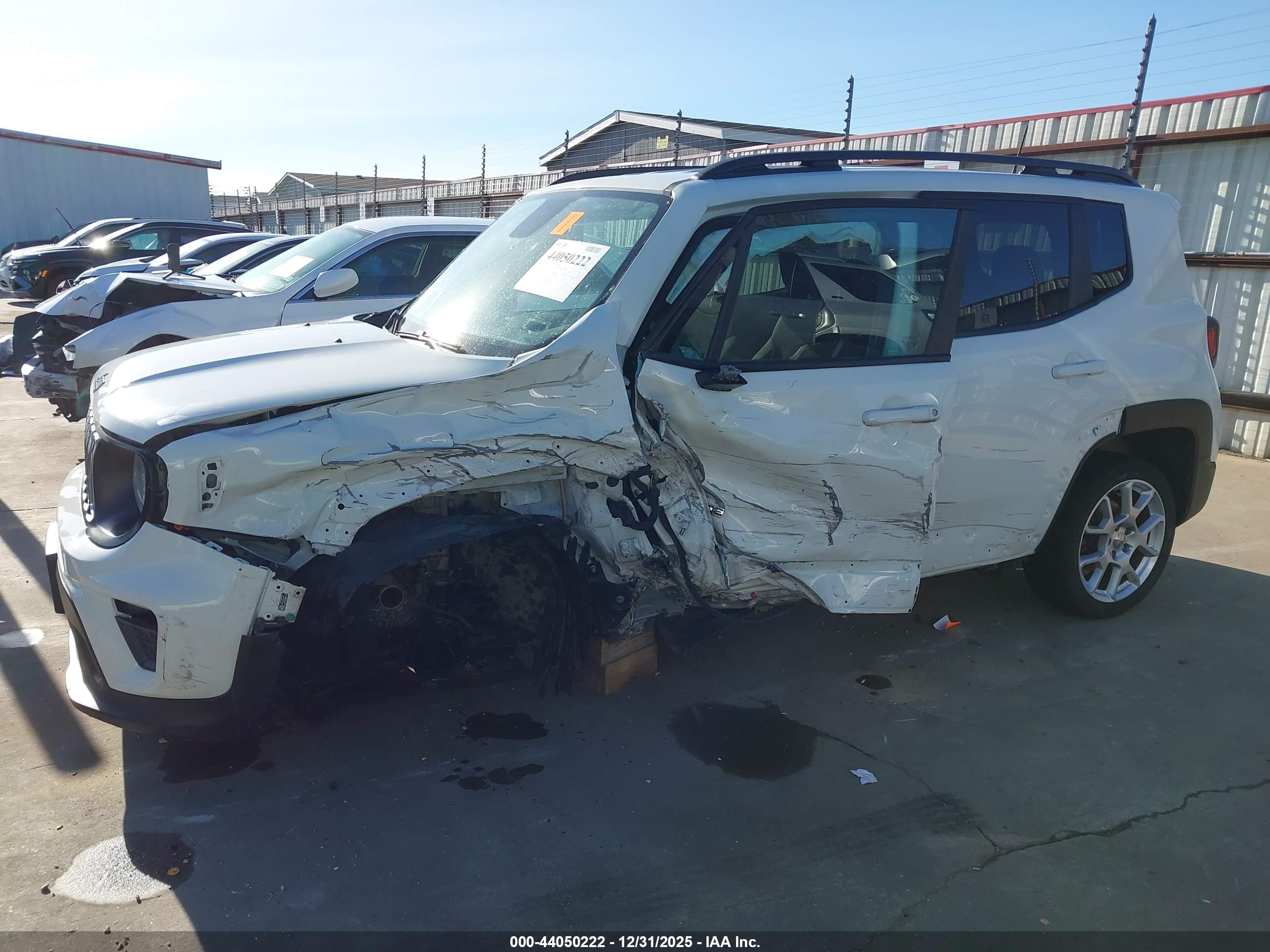 JEEP RENEGADE image 6