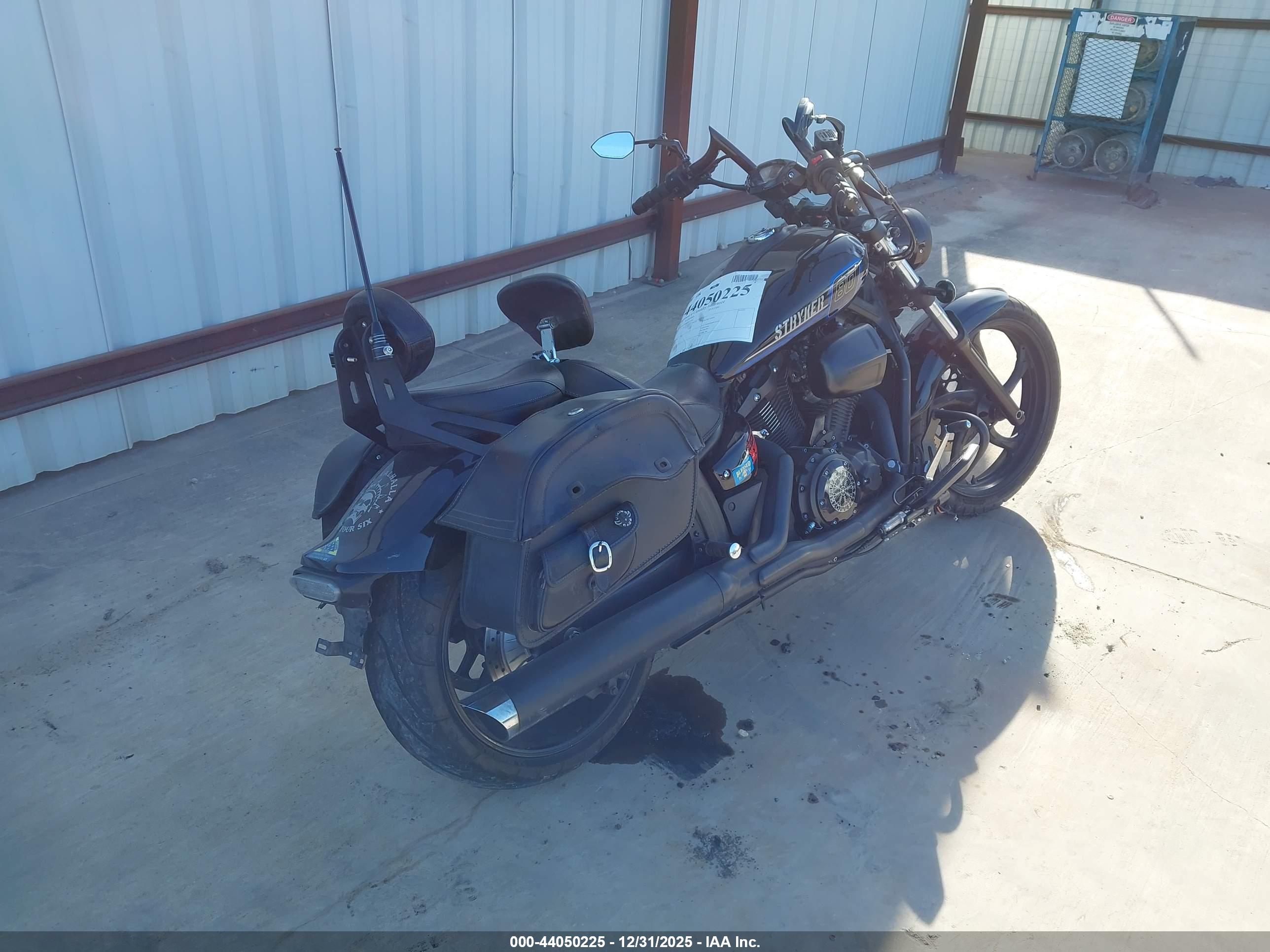 YAMAHA XVS1300 image 4