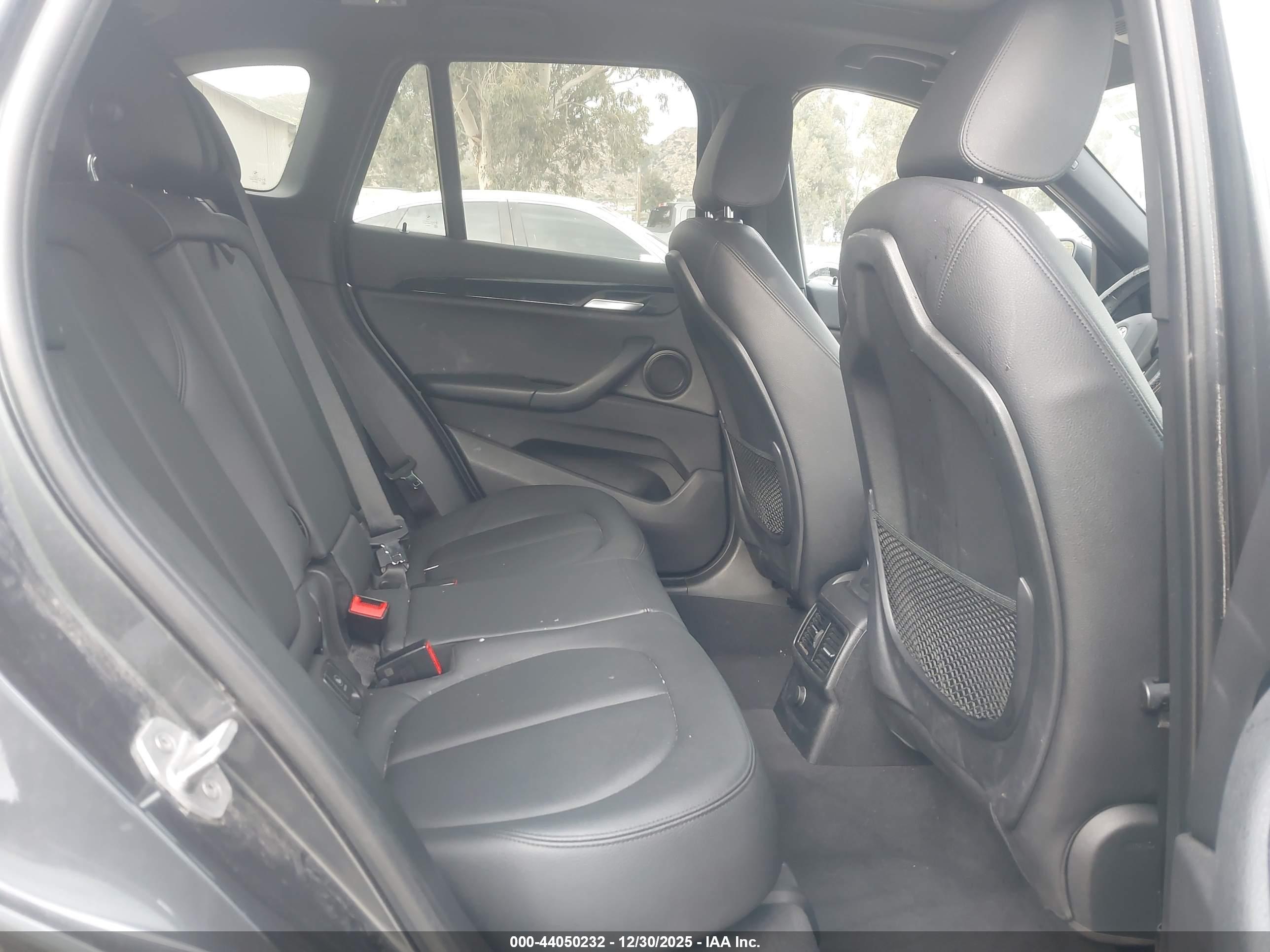 BMW X1 image 8