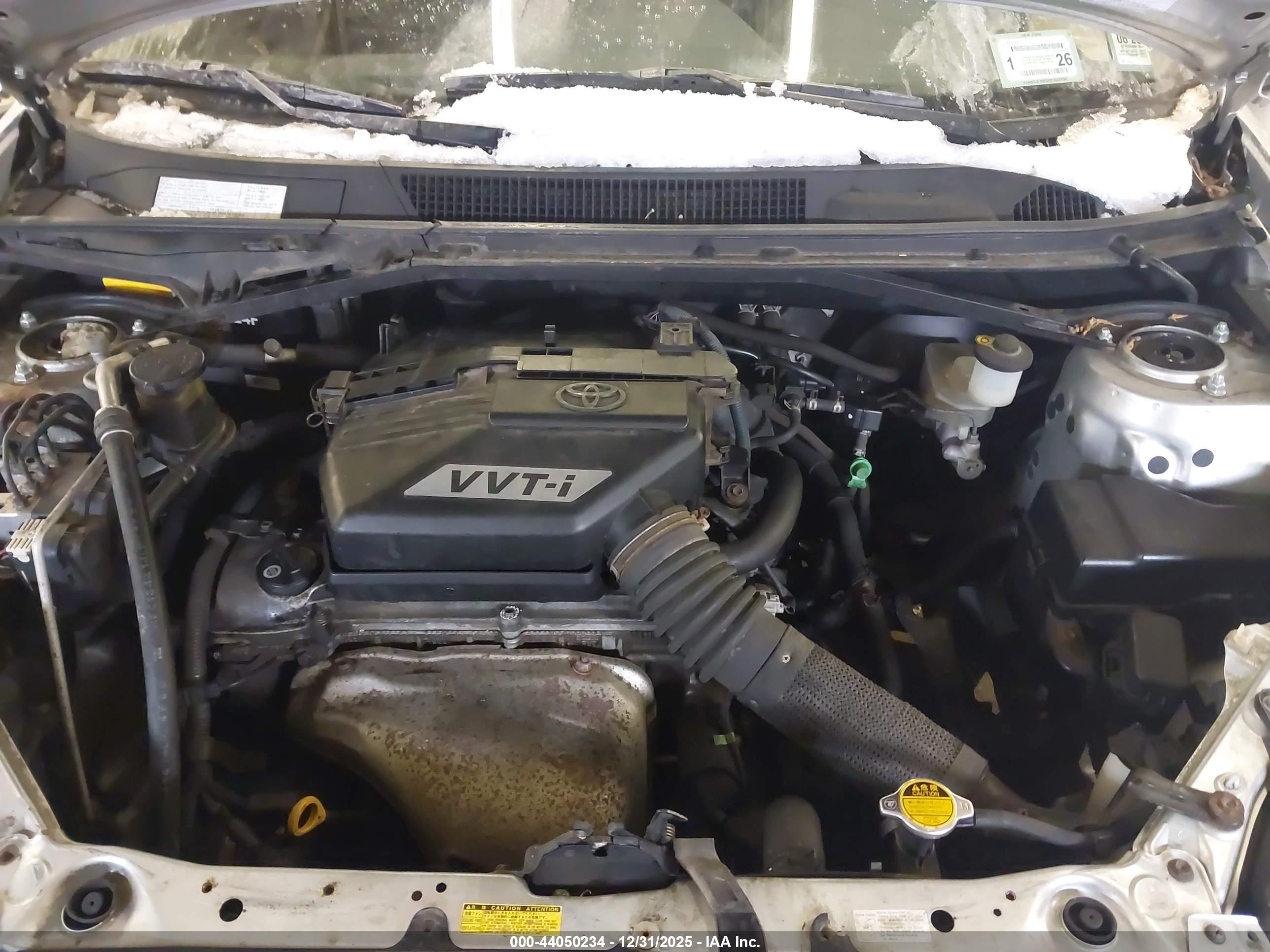 TOYOTA RAV4 image 10