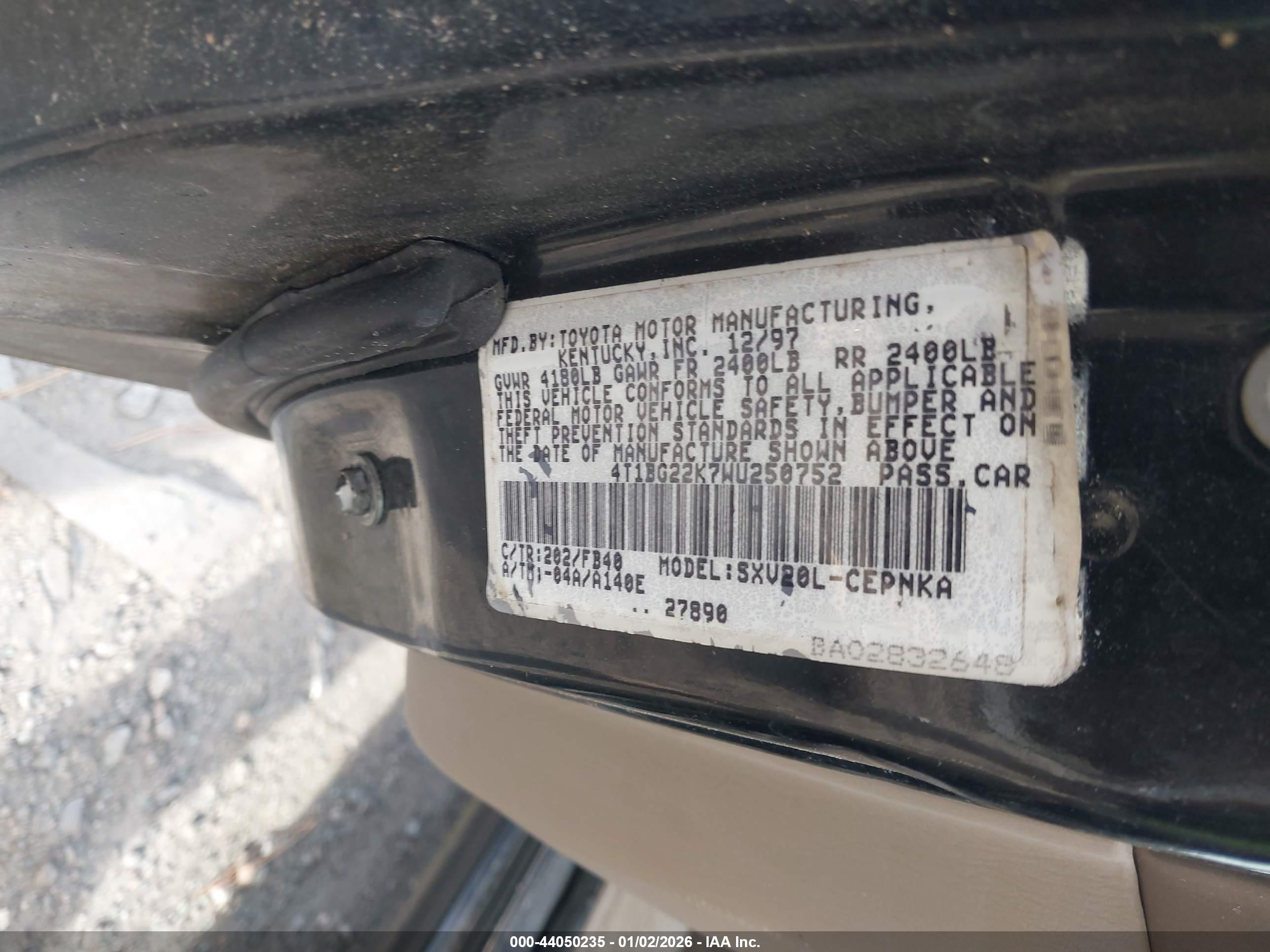 TOYOTA CAMRY image 9