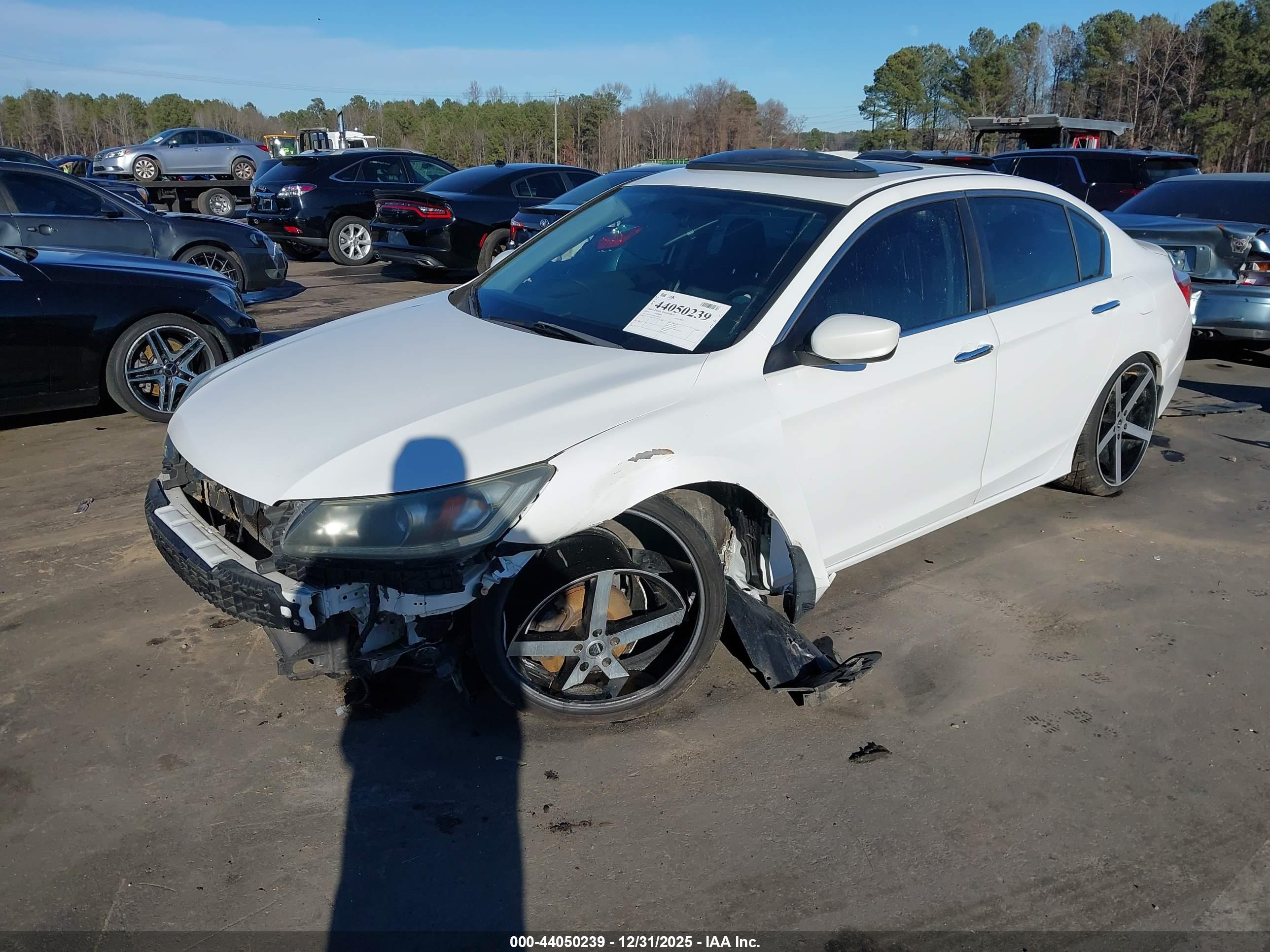 HONDA ACCORD image 2