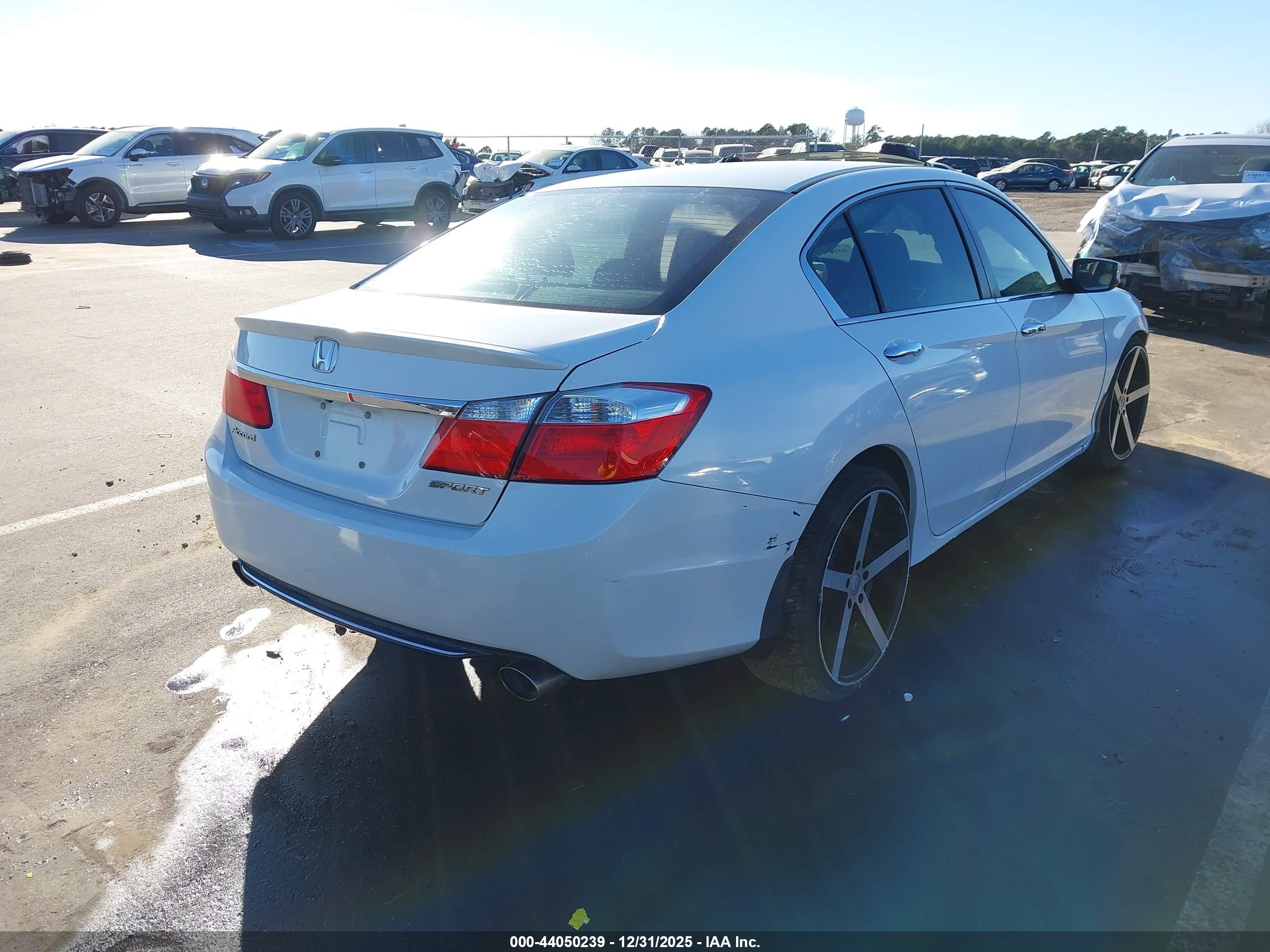 HONDA ACCORD image 4