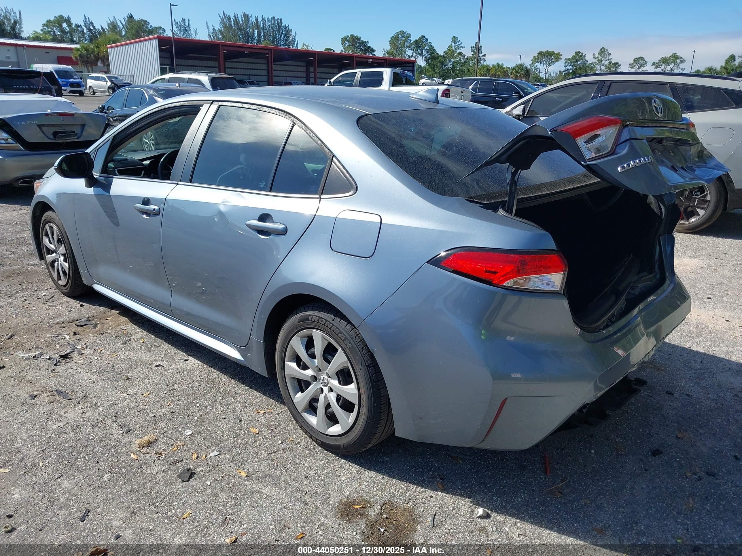 TOYOTA COROLLA image 3