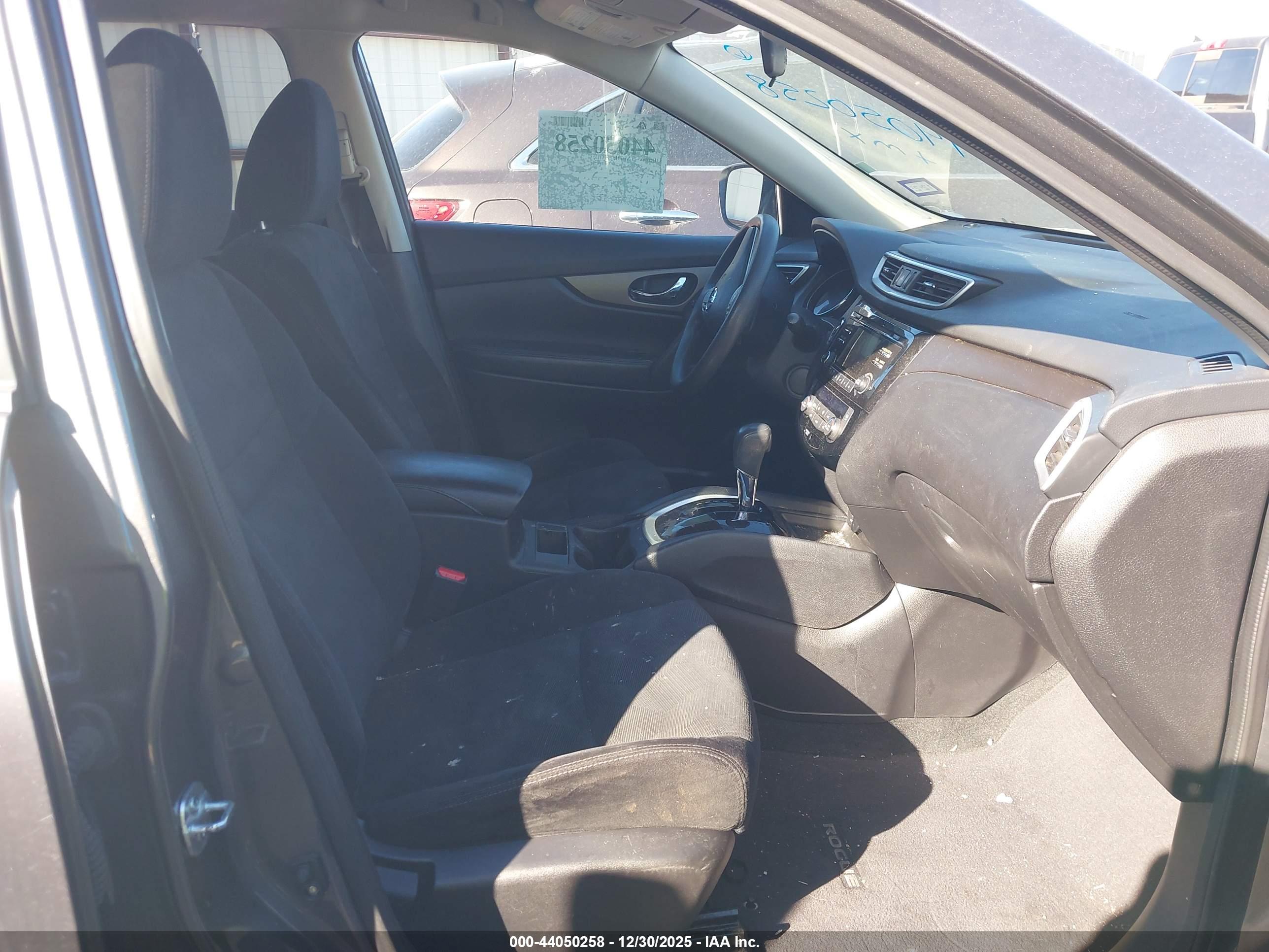 NISSAN ROGUE image 5