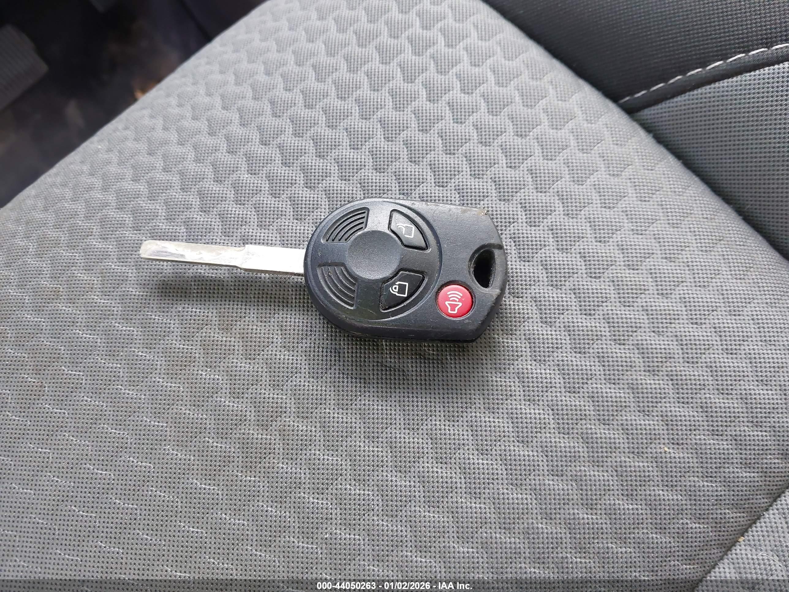 FORD ESCAPE image 11