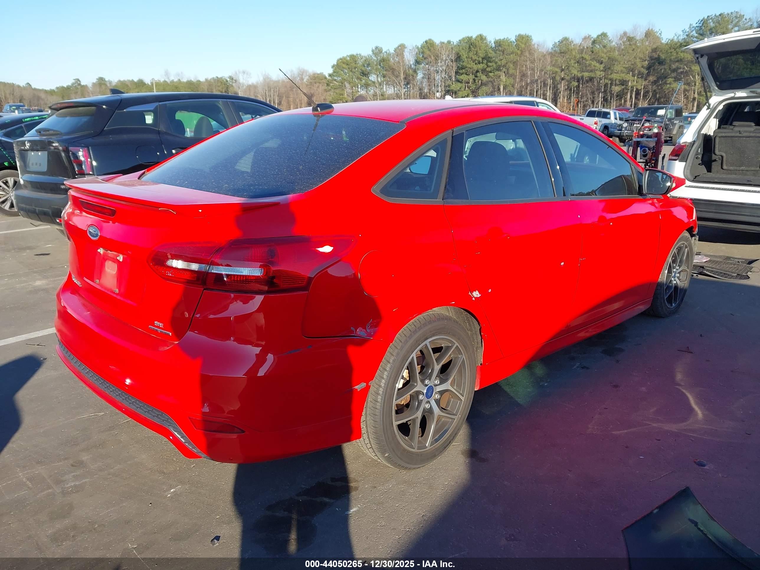 FORD FOCUS image 4
