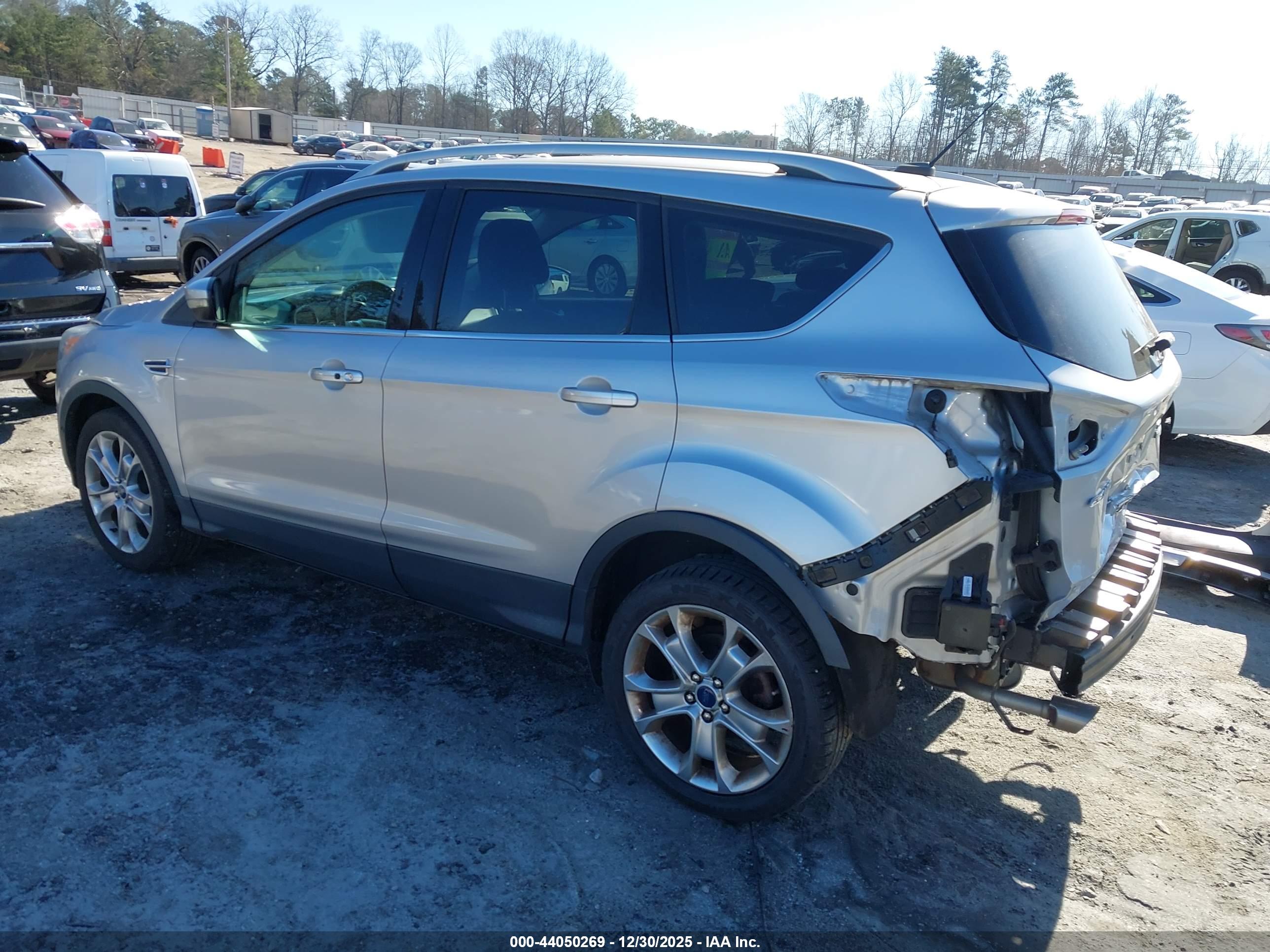FORD ESCAPE image 3