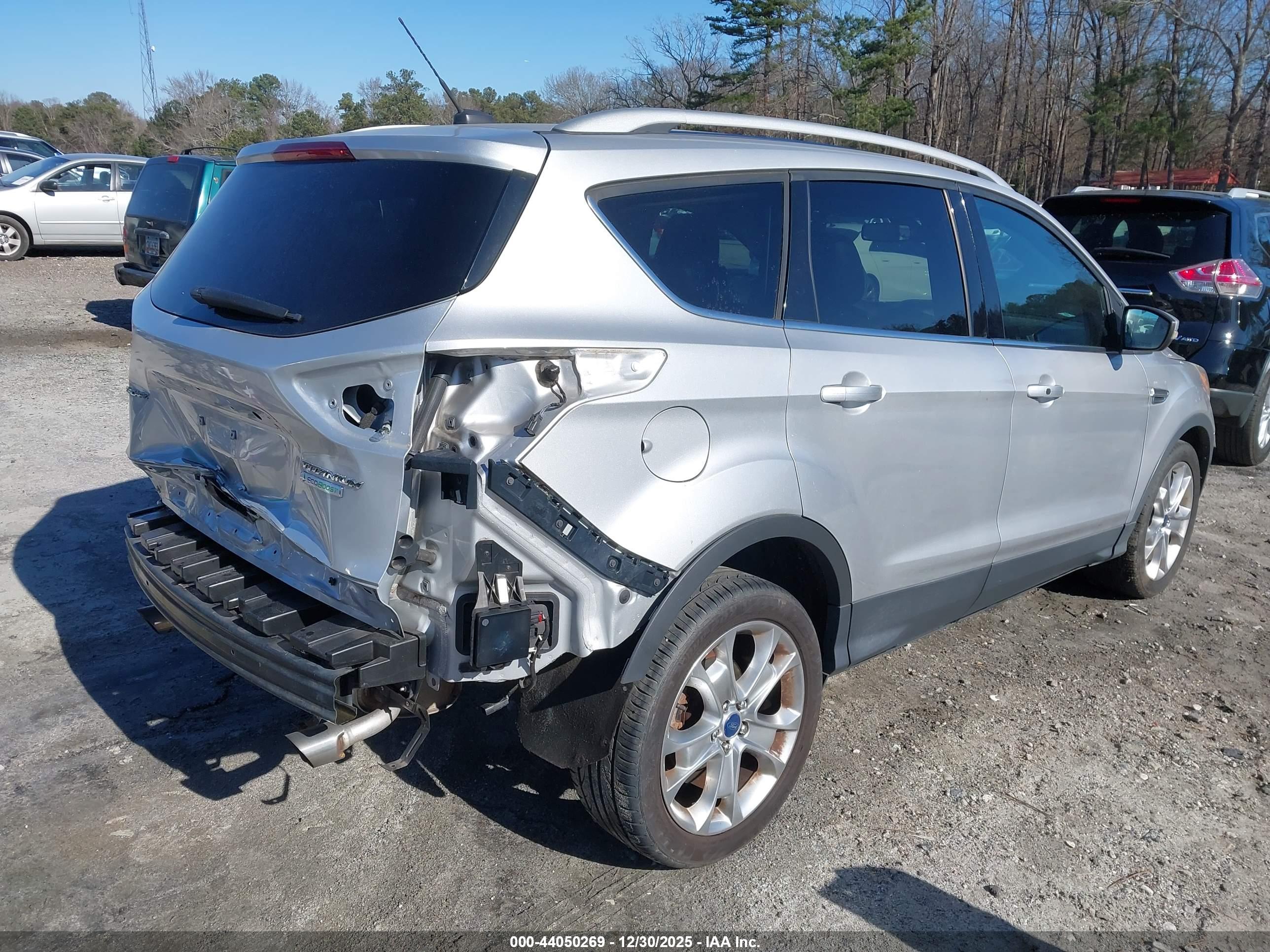 FORD ESCAPE image 4