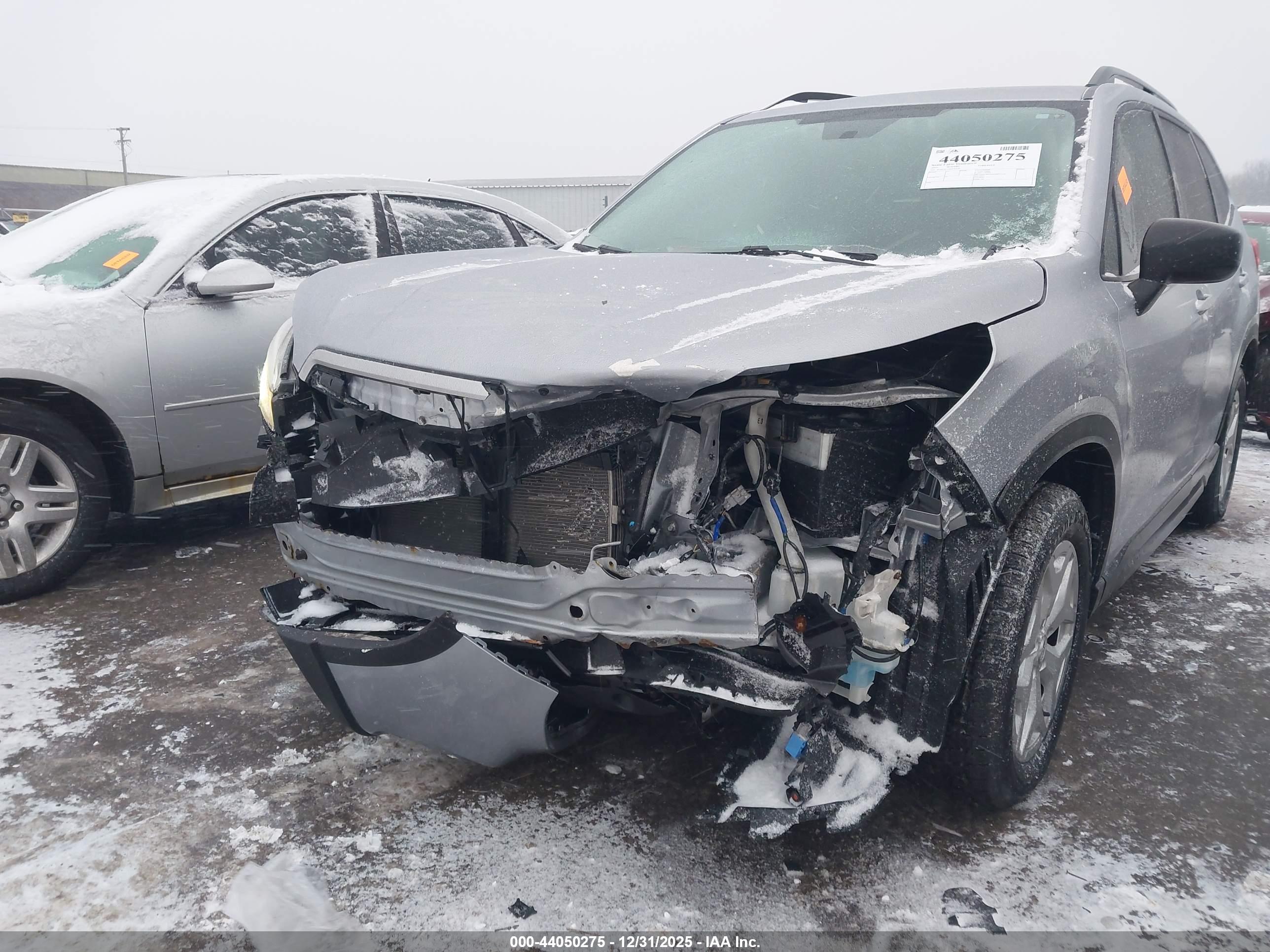 SUBARU FORESTER image 6