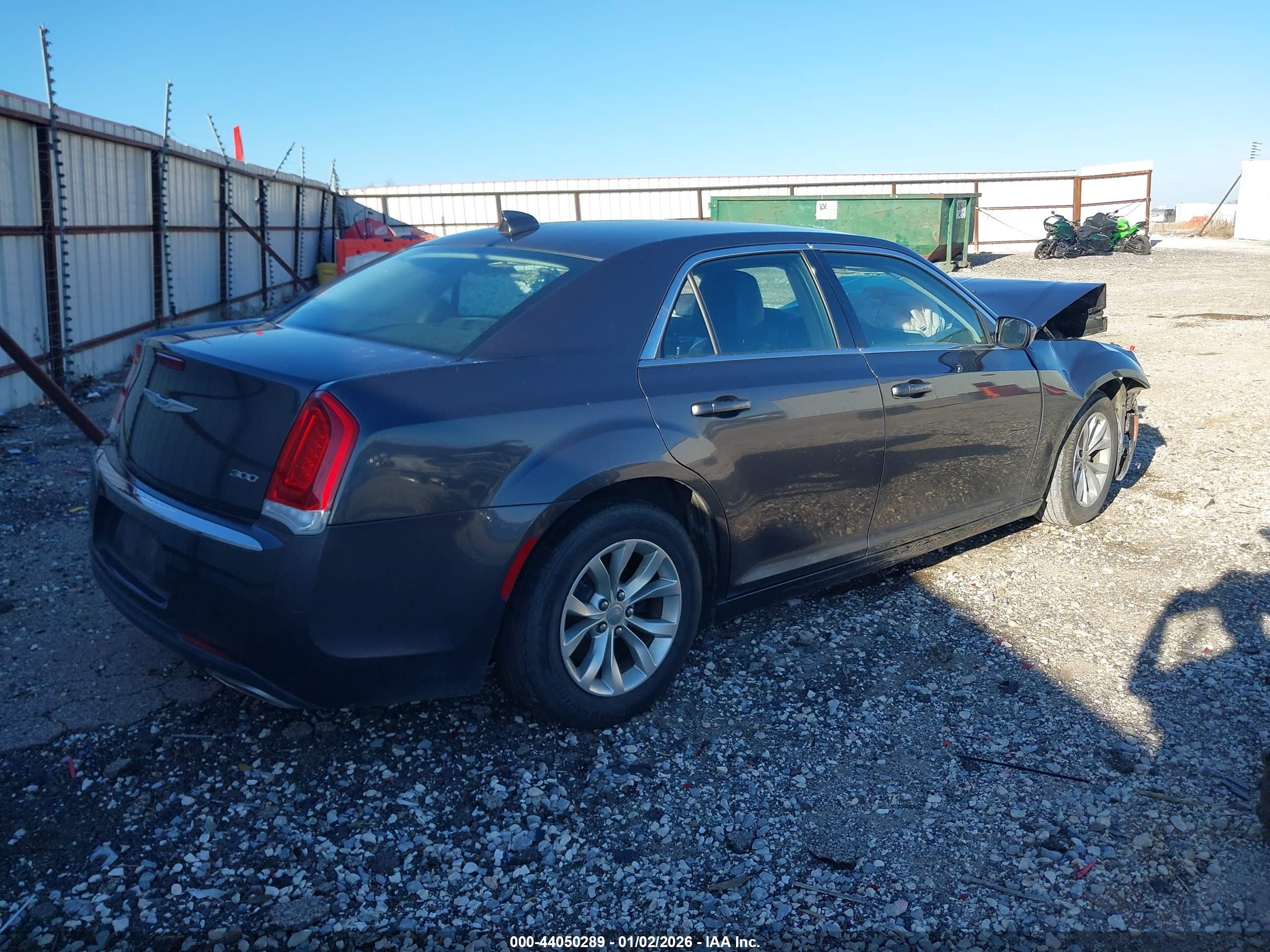 CHRYSLER 300 image 4