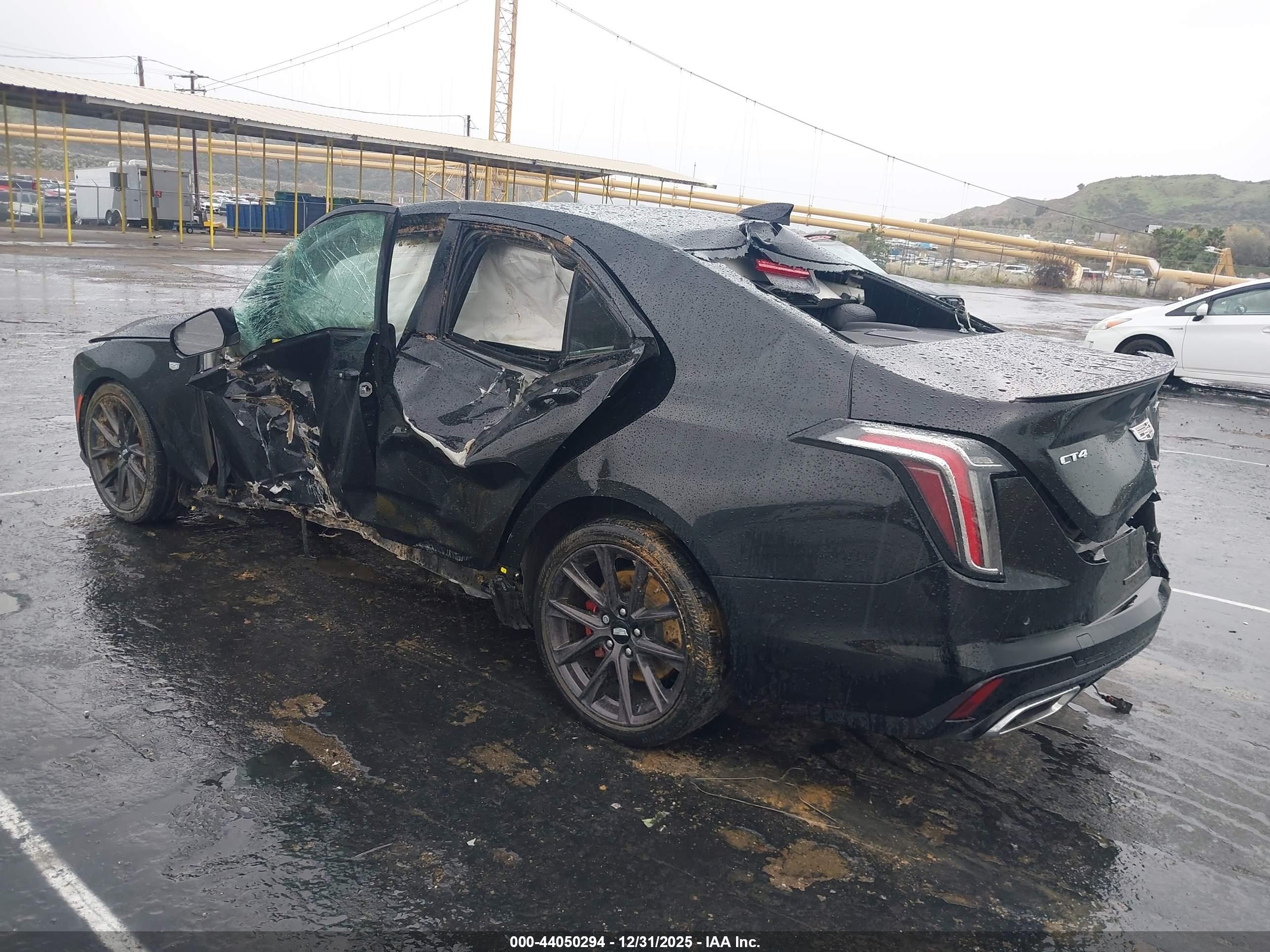 CADILLAC CT4 image 3