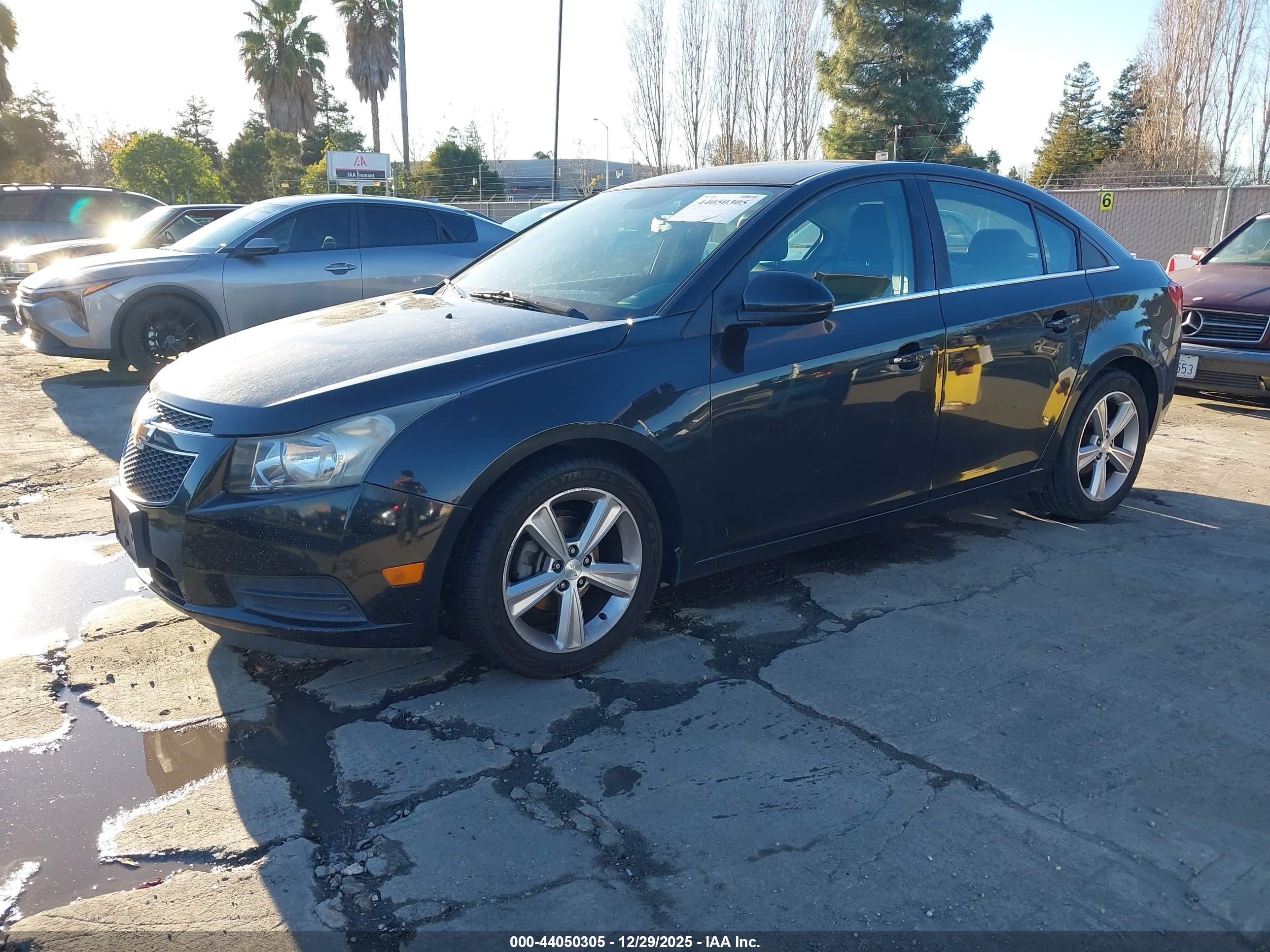CHEVROLET CRUZE image 2
